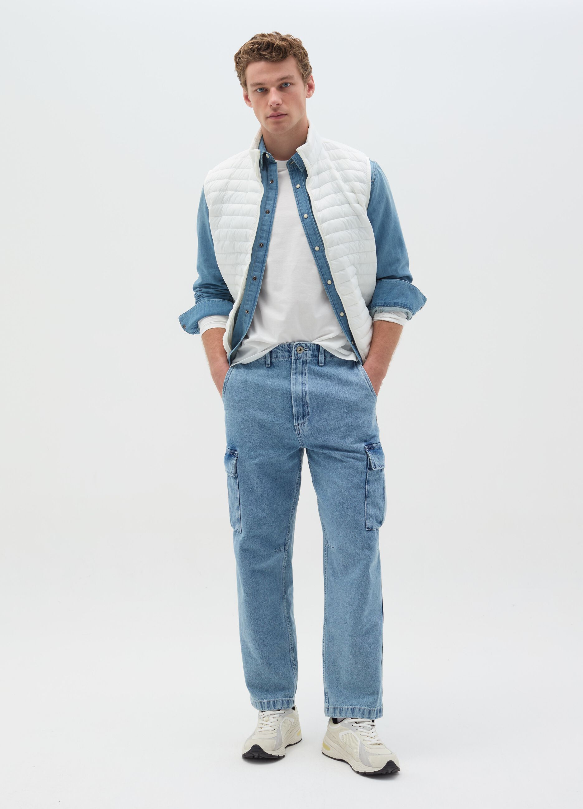 Acid wash cargo jeans