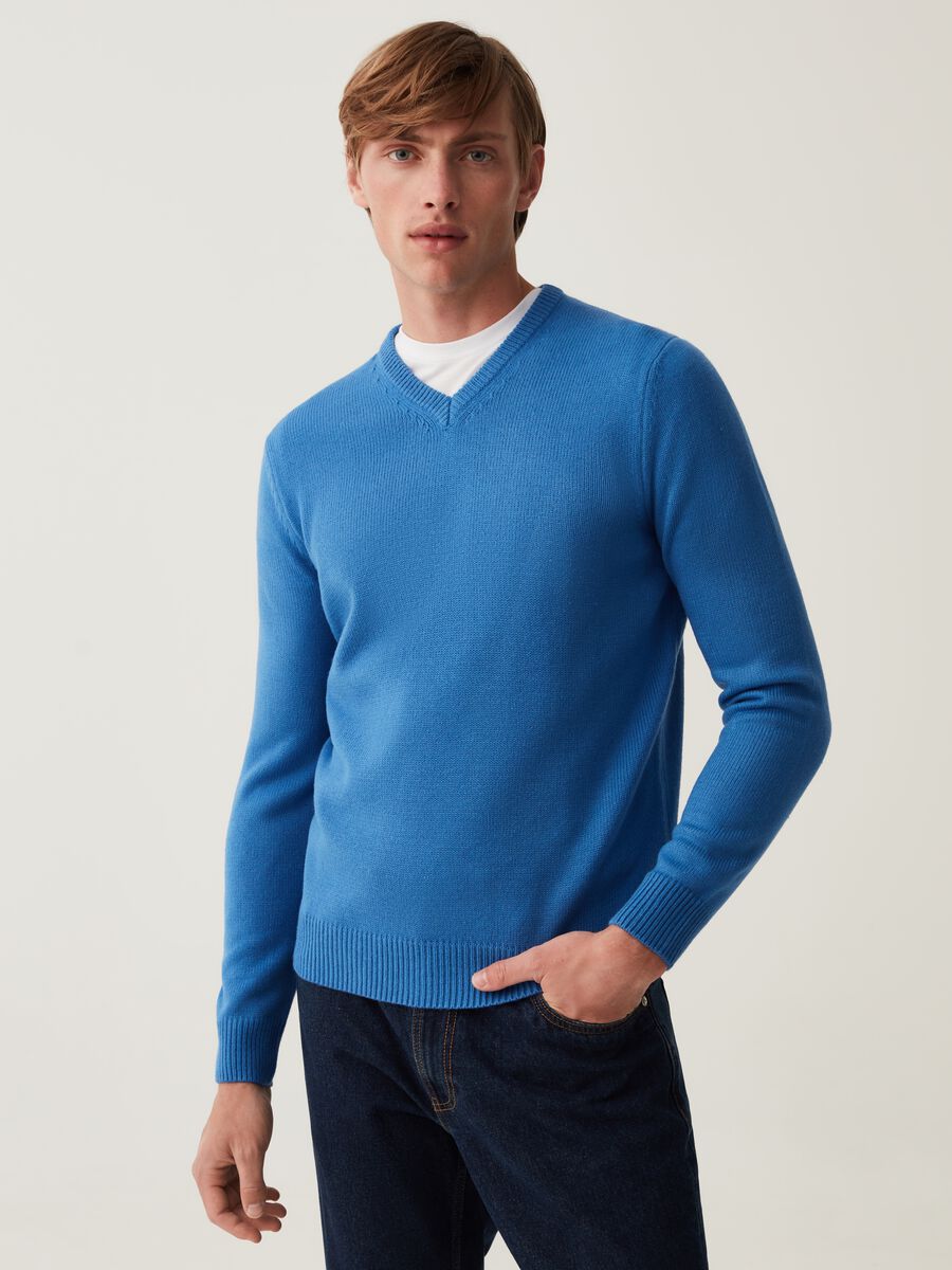 V-neck pullover_0