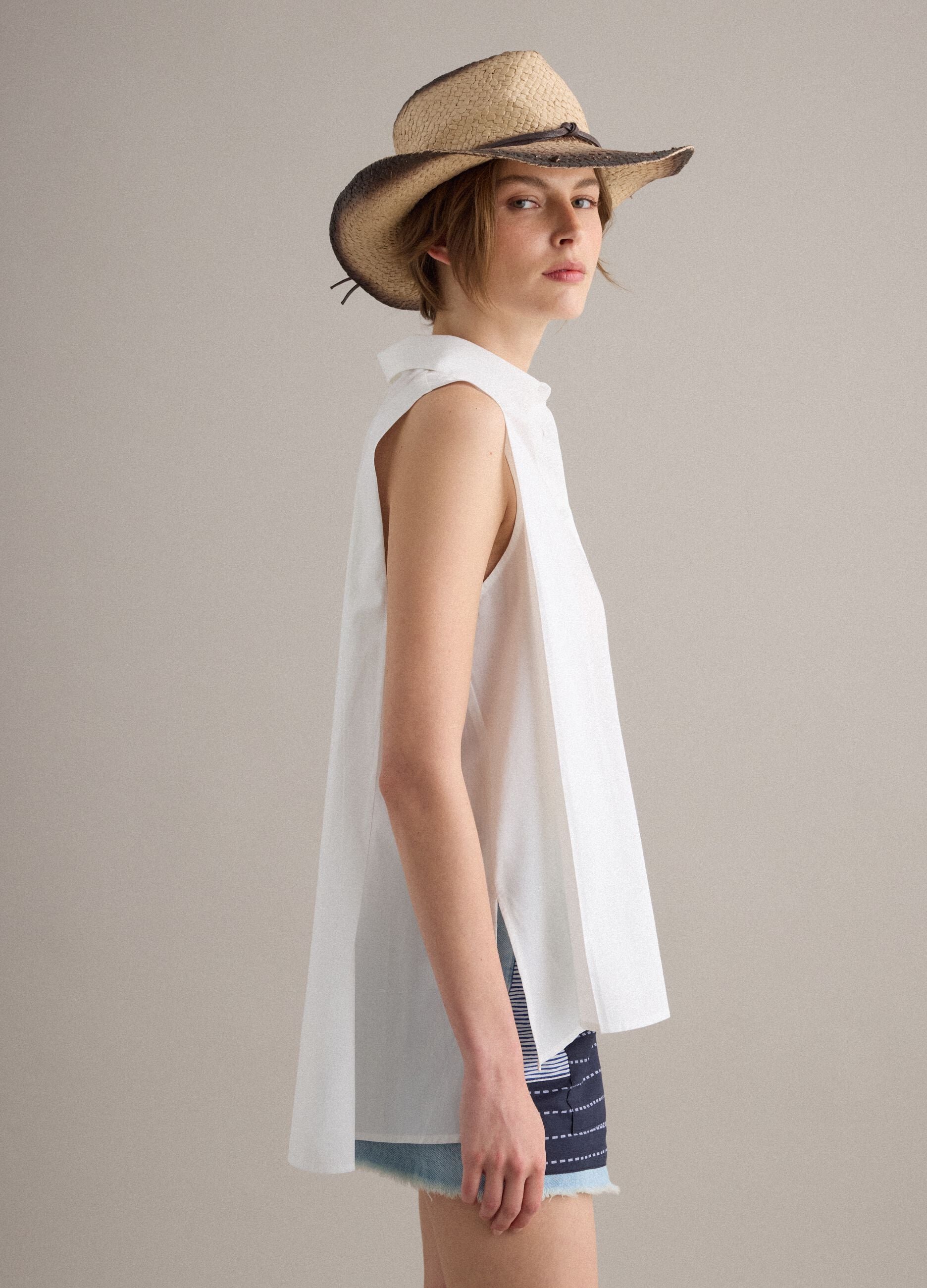 White pure-cotton shirt with classic collar