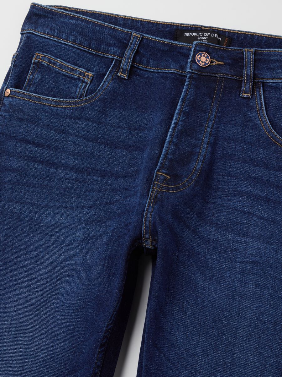 Skinny-fit jeans with five pockets_5