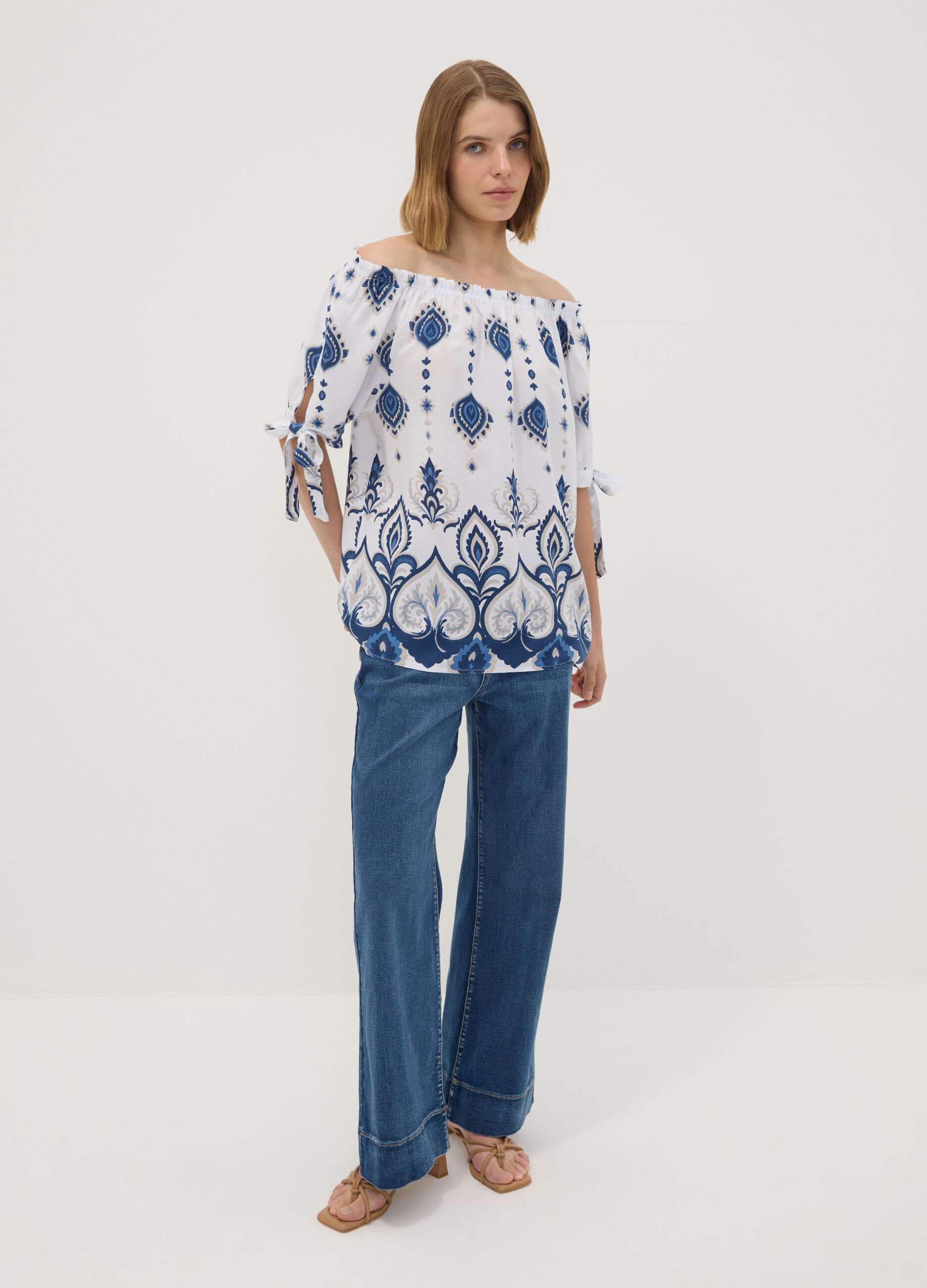White pure-viscose short-sleeve blouse with paisley print