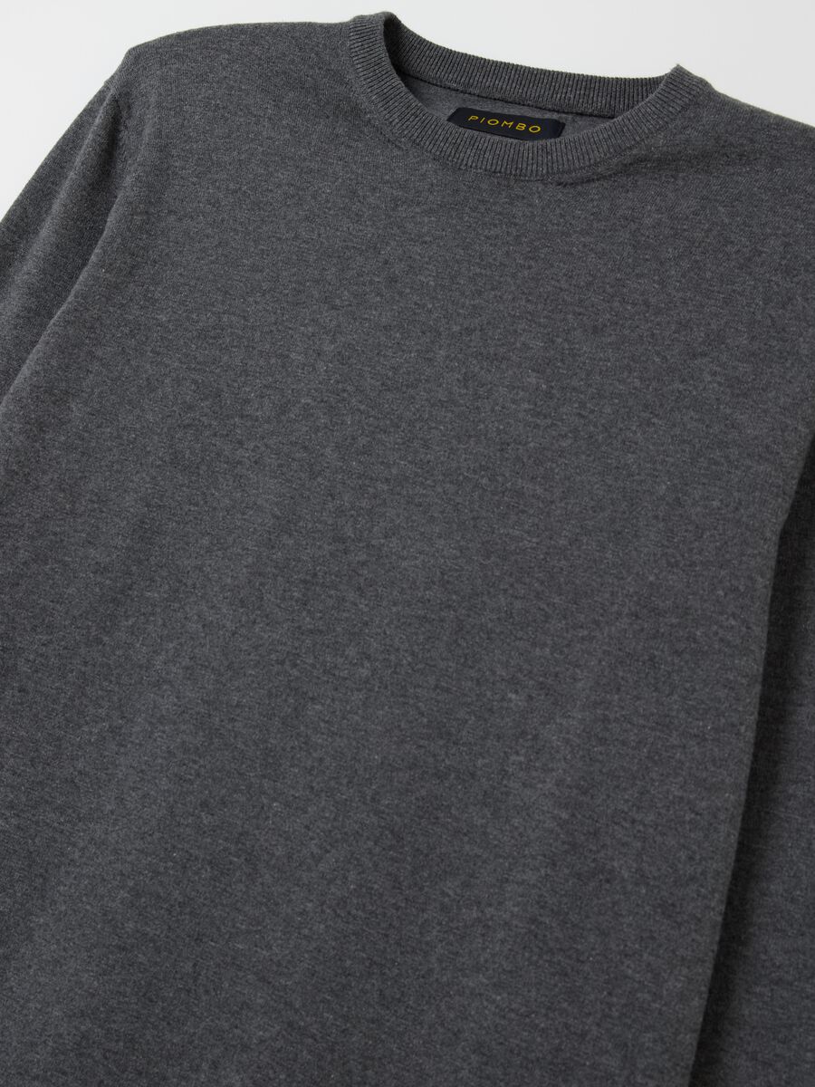 Pullover con scollo rotondo_5