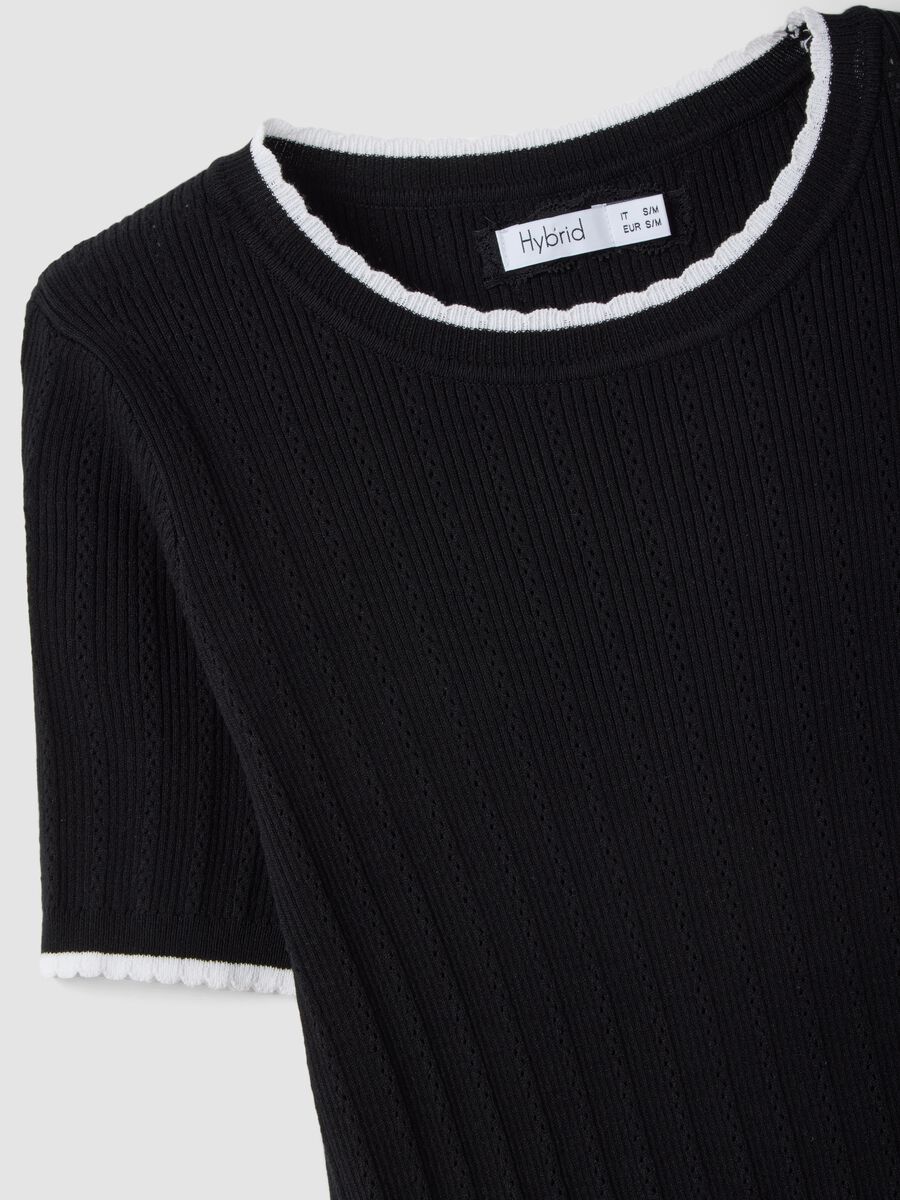 Black viscose blend t-shirt regular fit with cut-out details_5