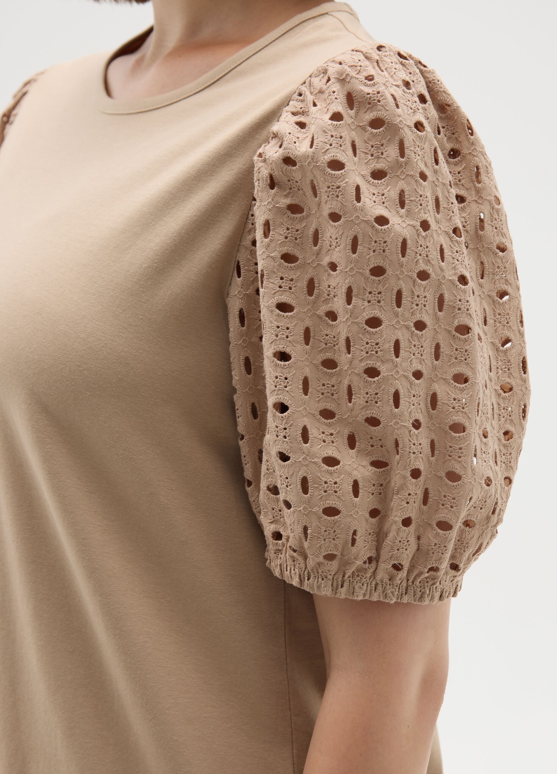 Beige regular fit women's cotton T-shirt with puff sleeves