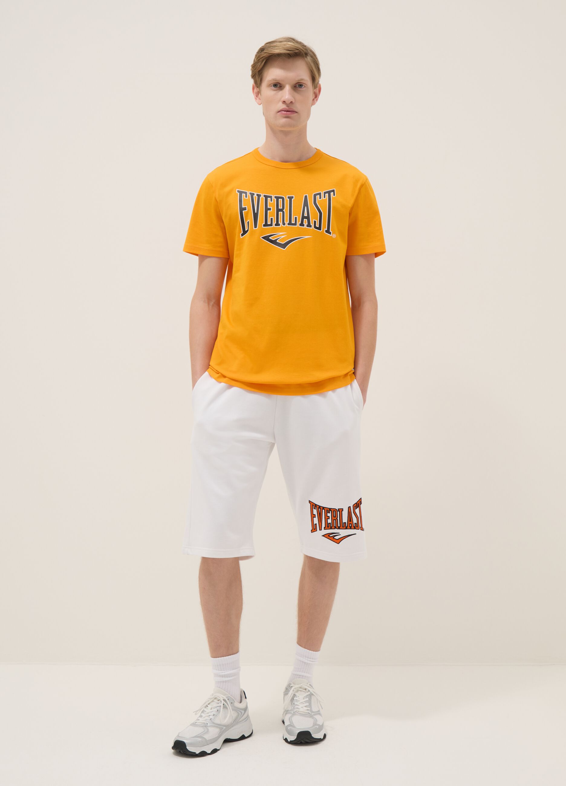 White cotton blend shorts regular fit with Everlast logo