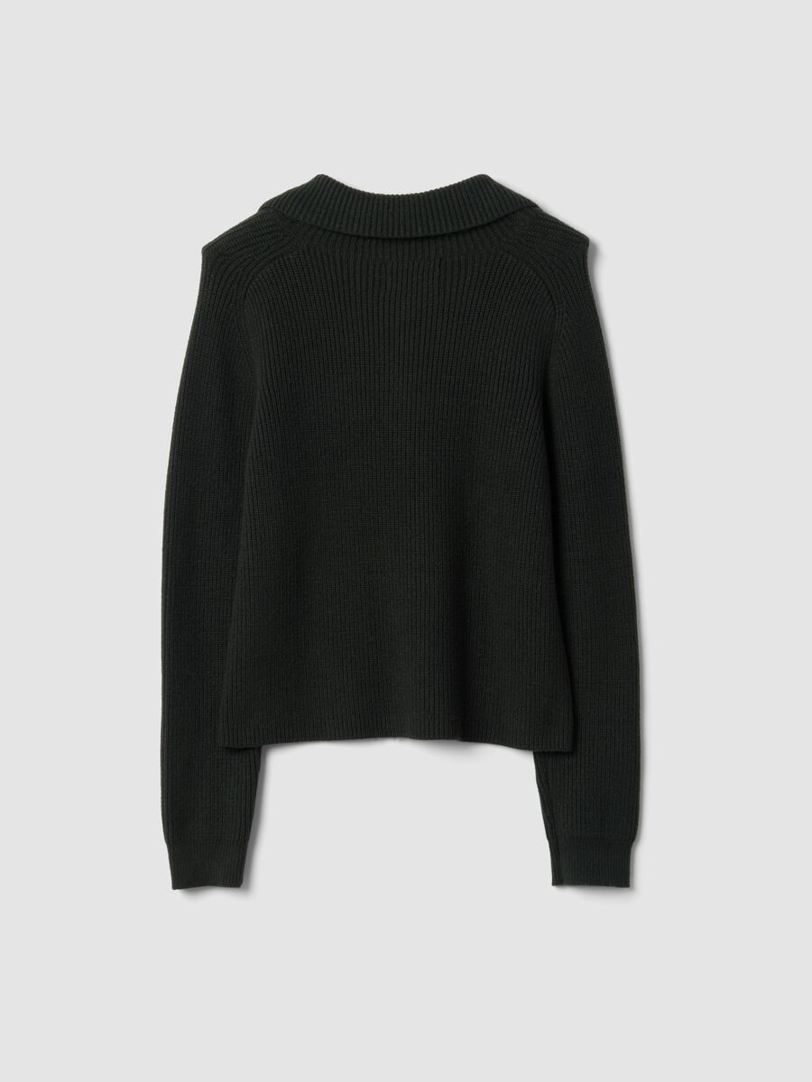 Maglia verde a coste in misto viscosa con colletto_6