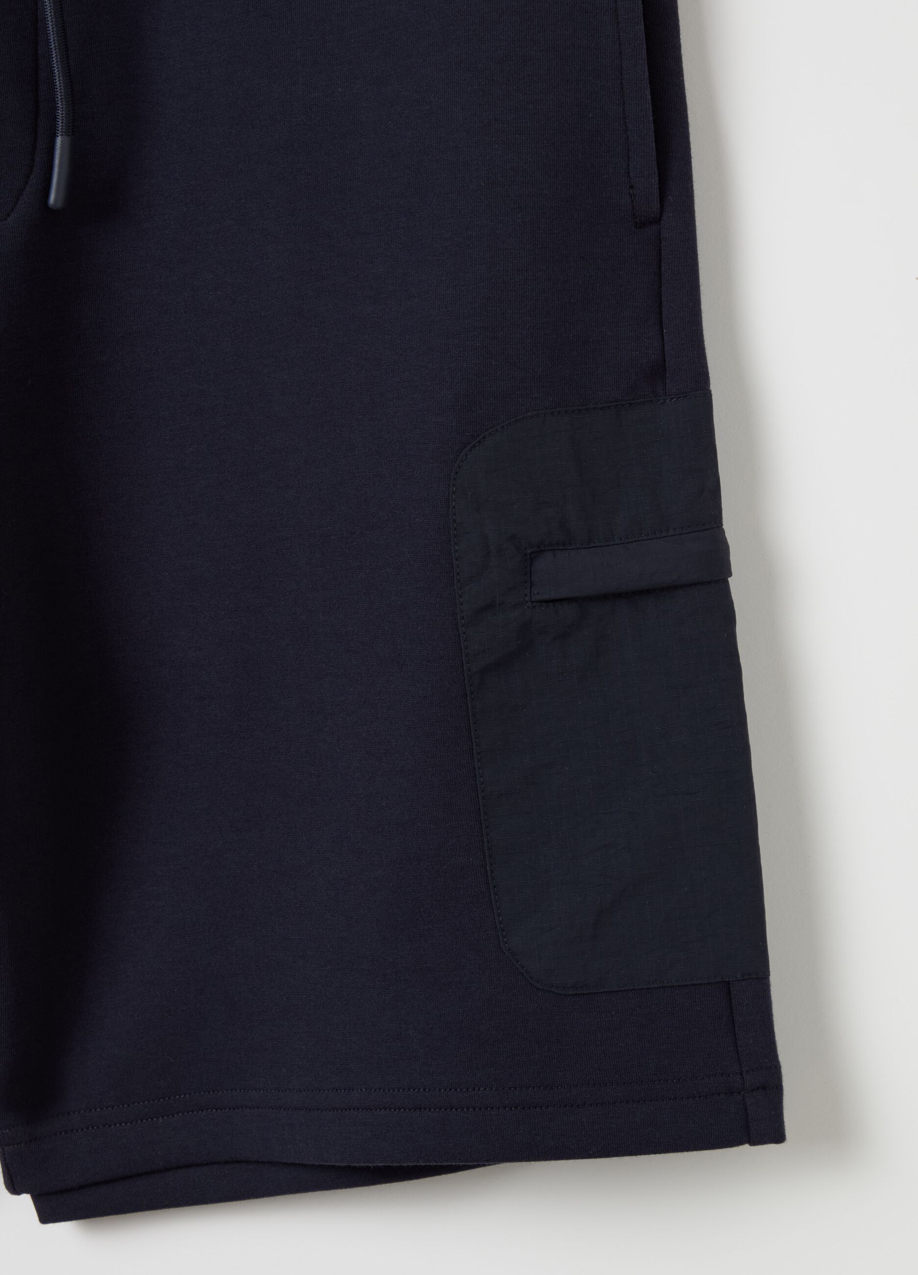 Bermuda jogger in tessuto tecnico