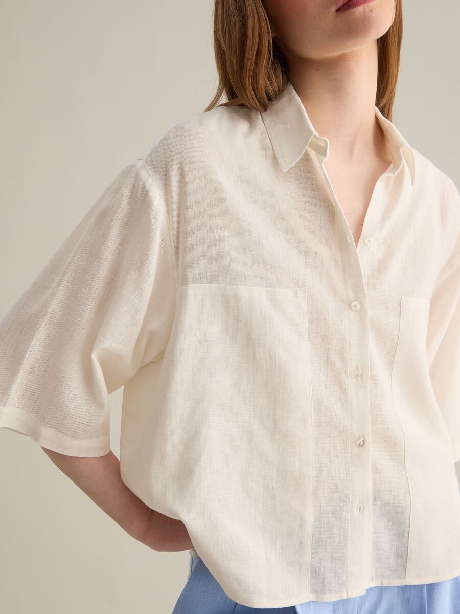 Women's white oversized shirt in linen blend_2