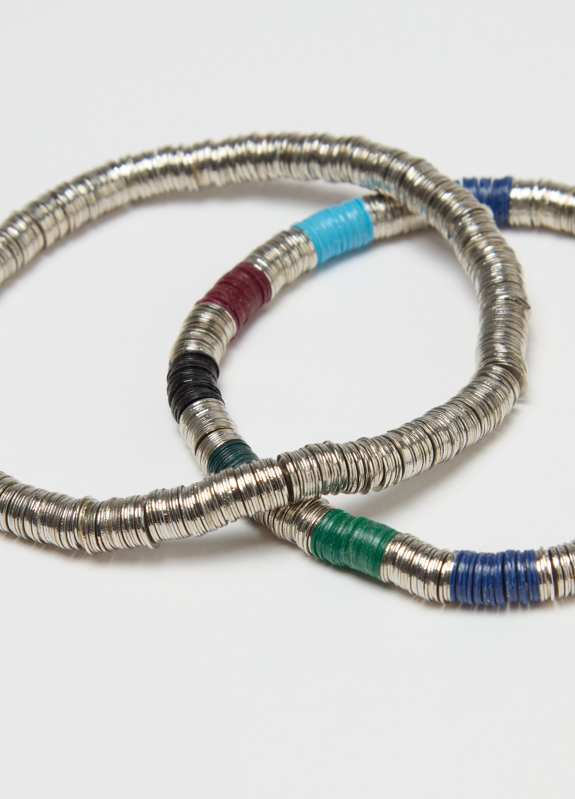 Two-pack bracelets with multicoloured details
