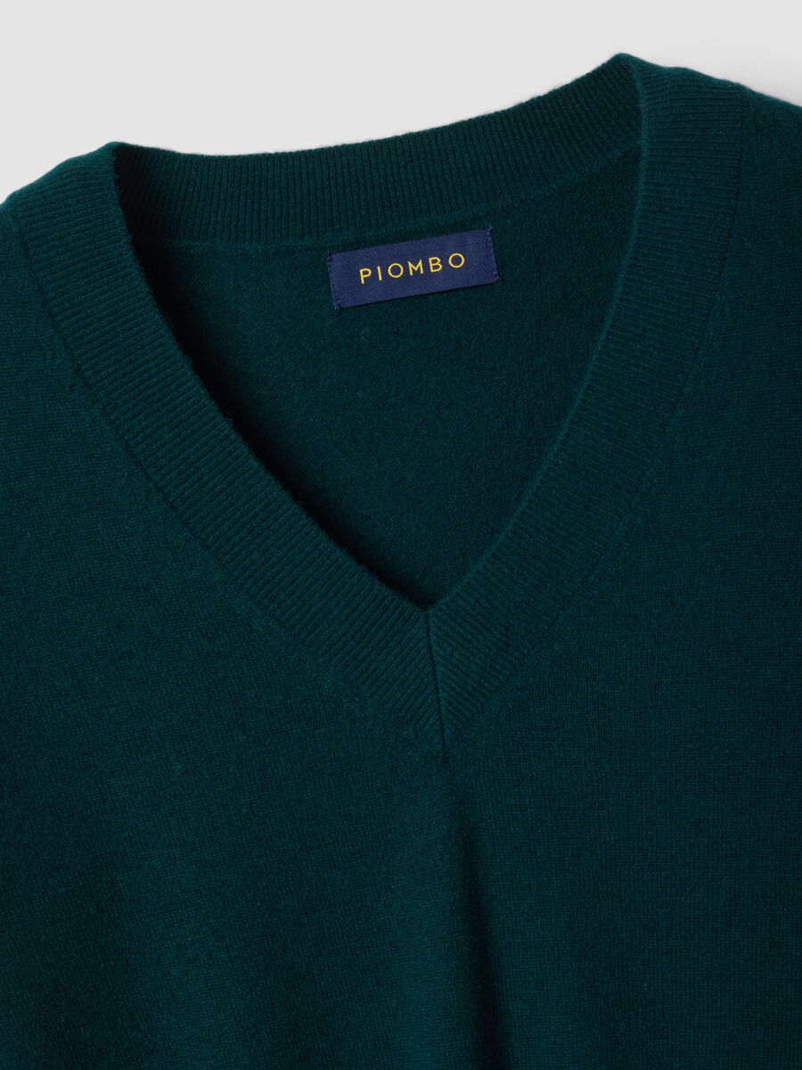 Green pure wool jumper with deep V-neck_5