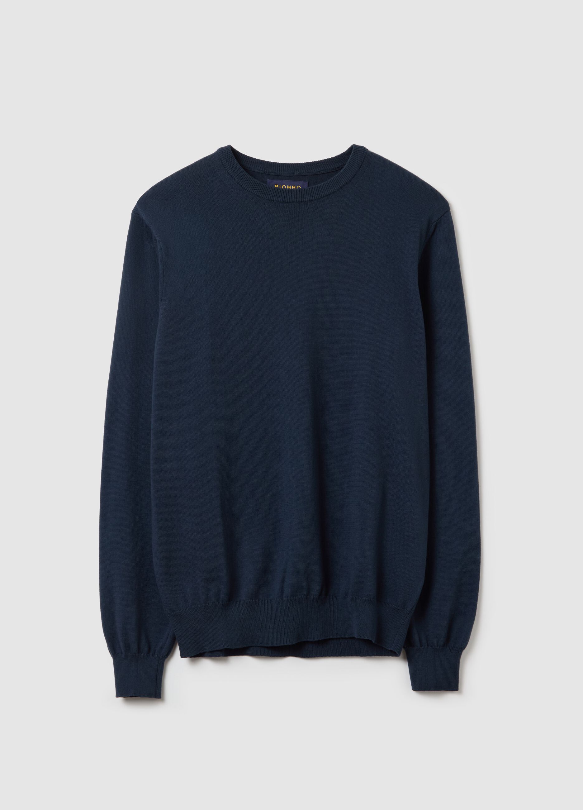 Solid colour pullover with round neck