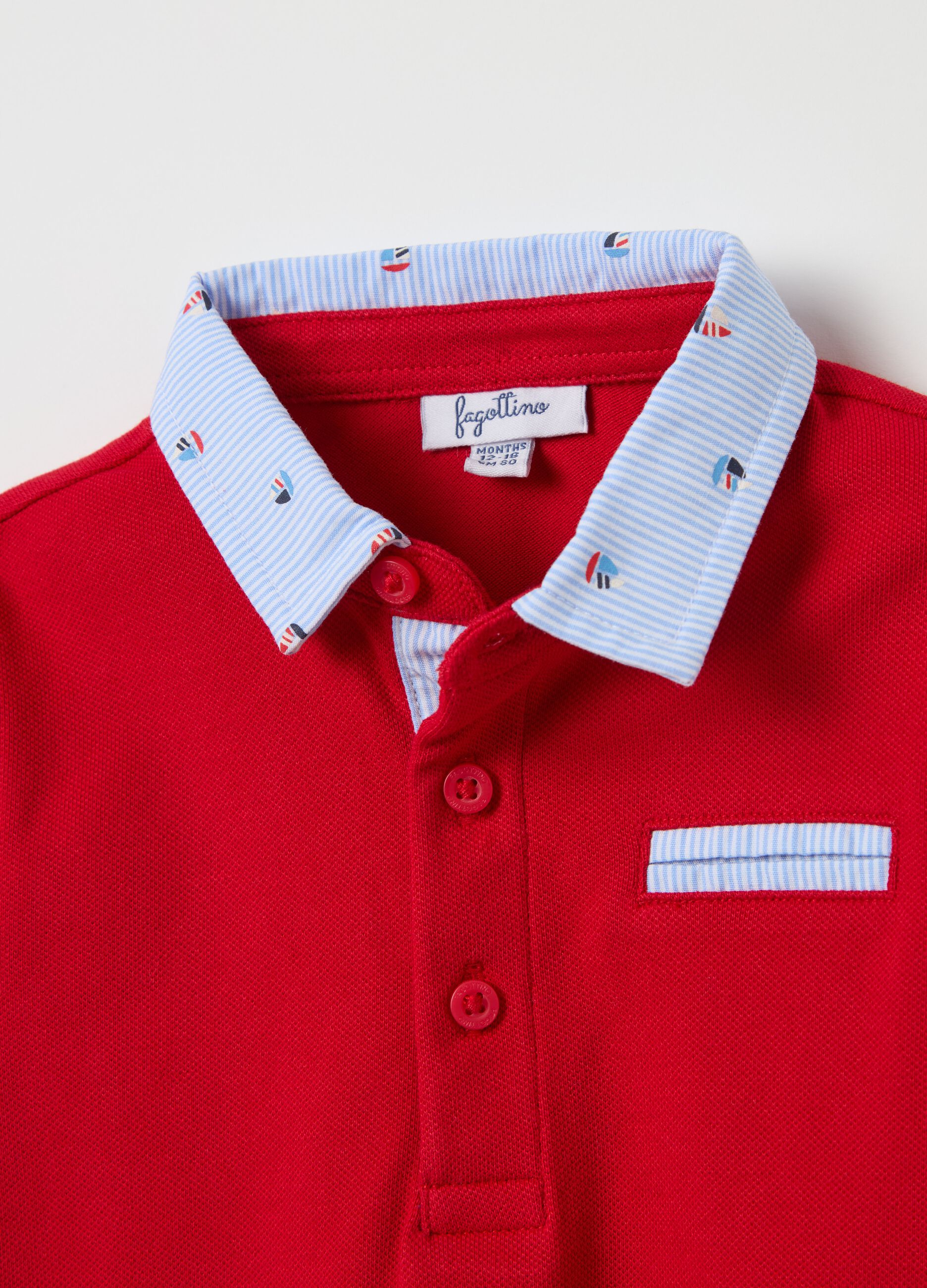 Polo maniche lunghe con dettagli a righe 