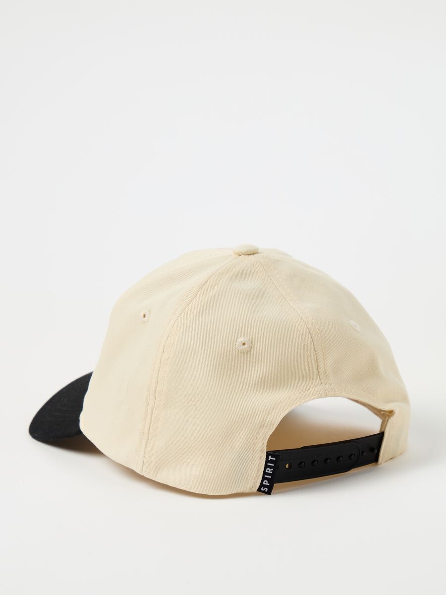Baseball cap with Jeep patch_1