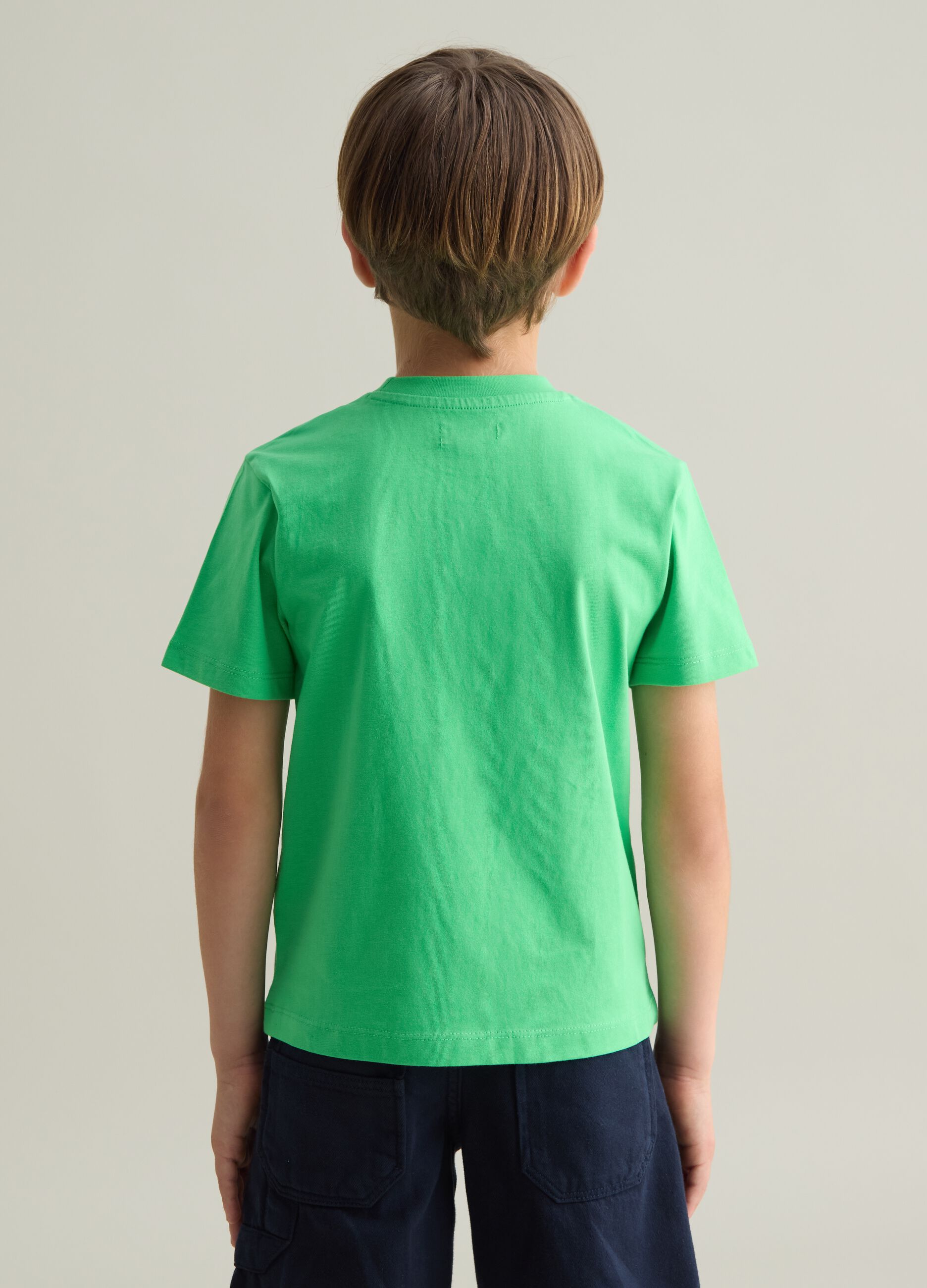 T-shirt verde in cotone con scollo rotondo