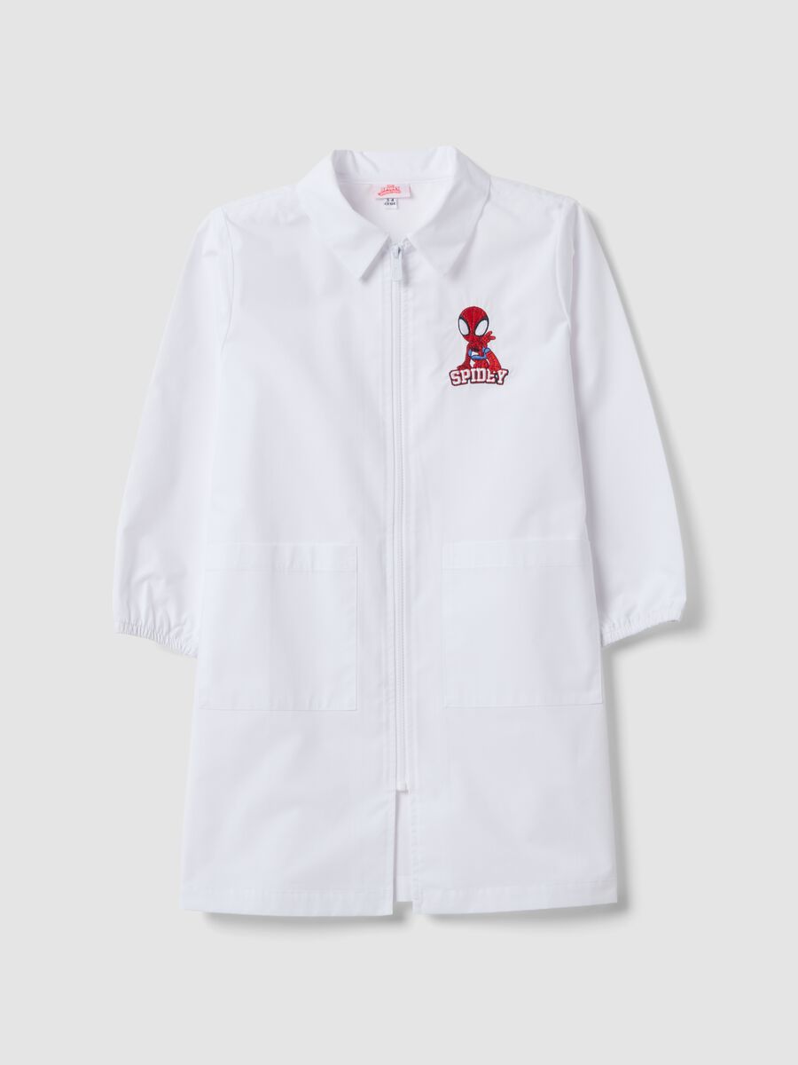 White nursery apron for boys with zip and Spidey embroidery_0