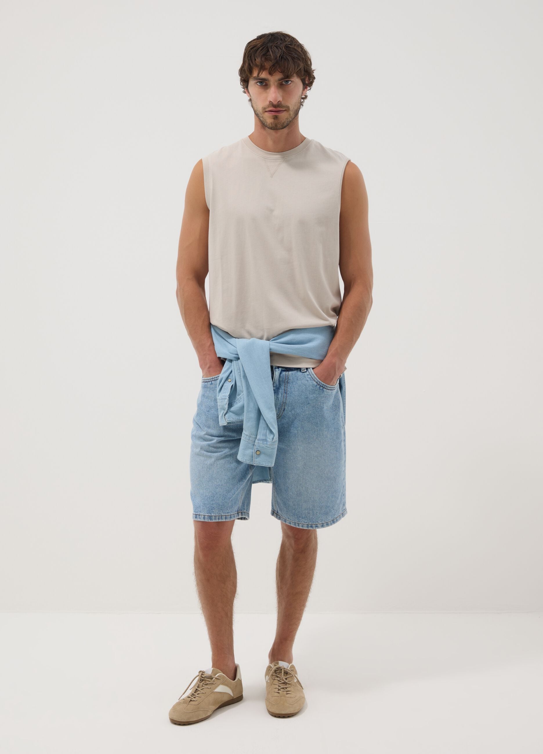 Canotta girocollo grigia in puro cotone relaxed fit