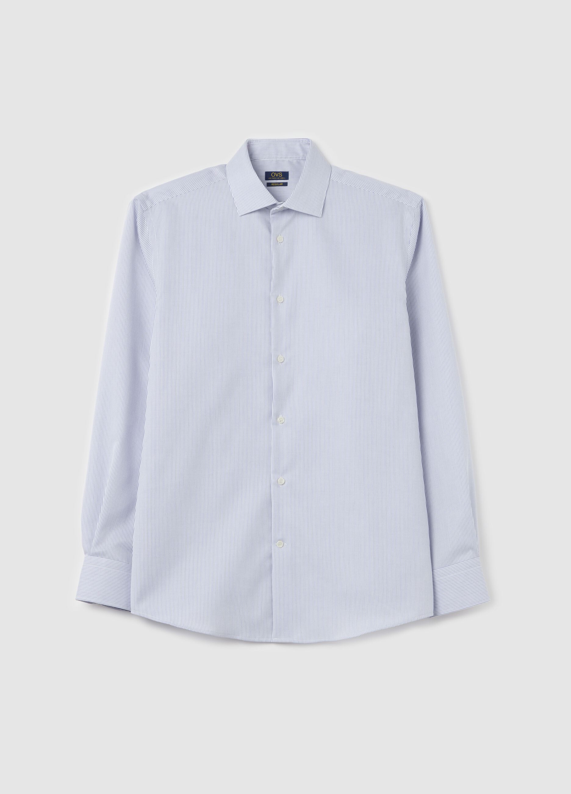 Camicia regular fit no stiro a righe sottili