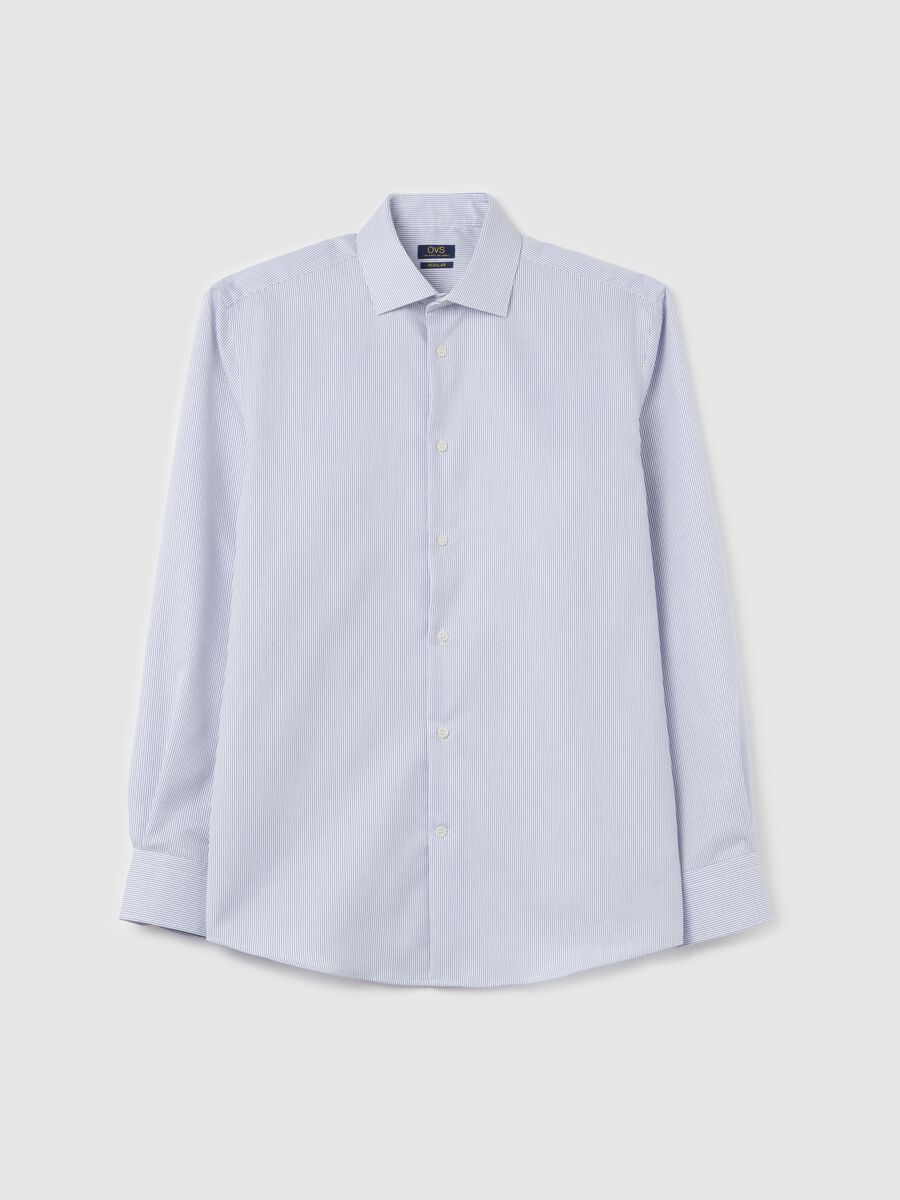 Regular-fit no-iron shirt with thin stripes_4