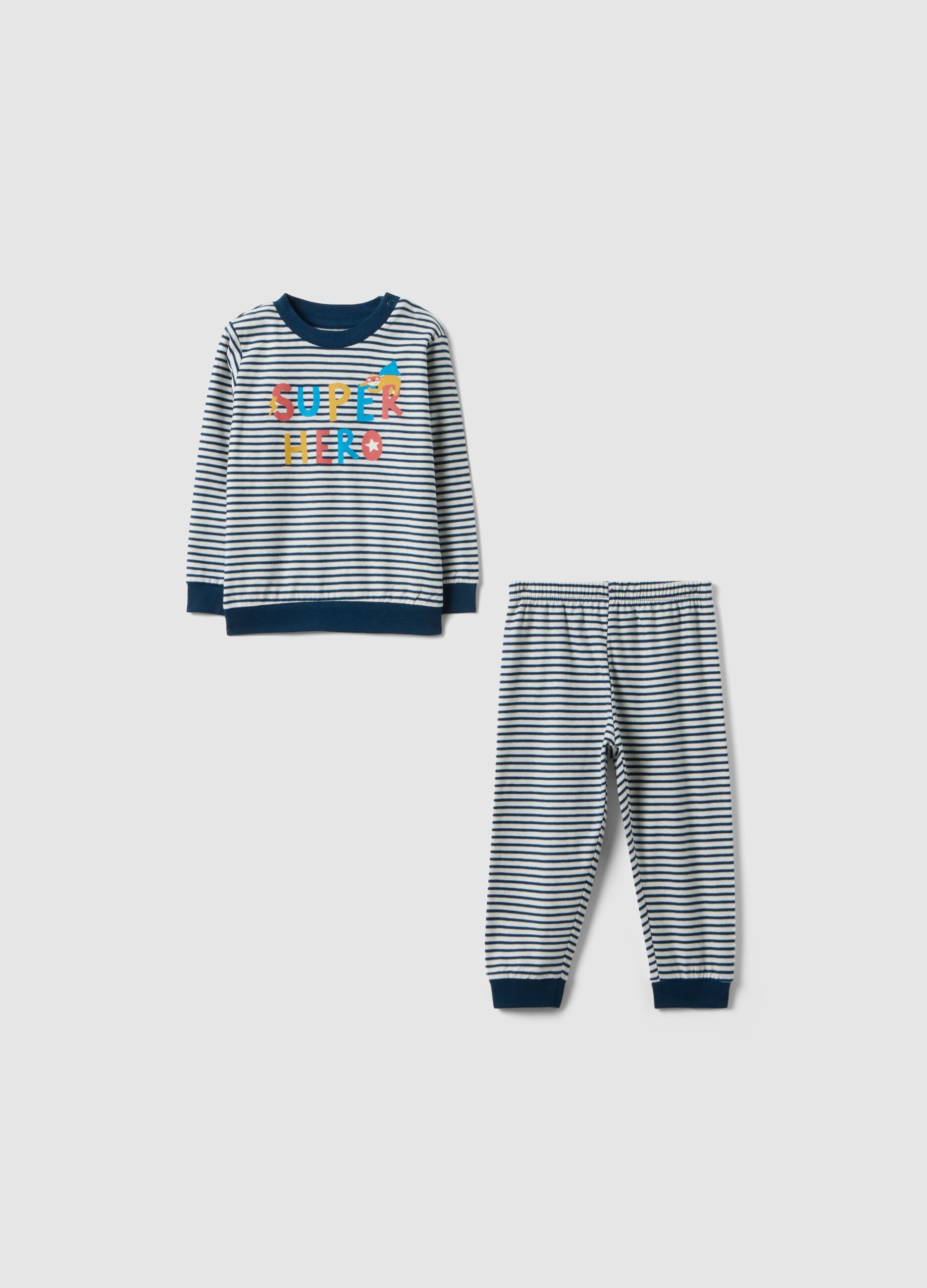 Pigiama in puro cotone a righe multicolor da neonato con stampa