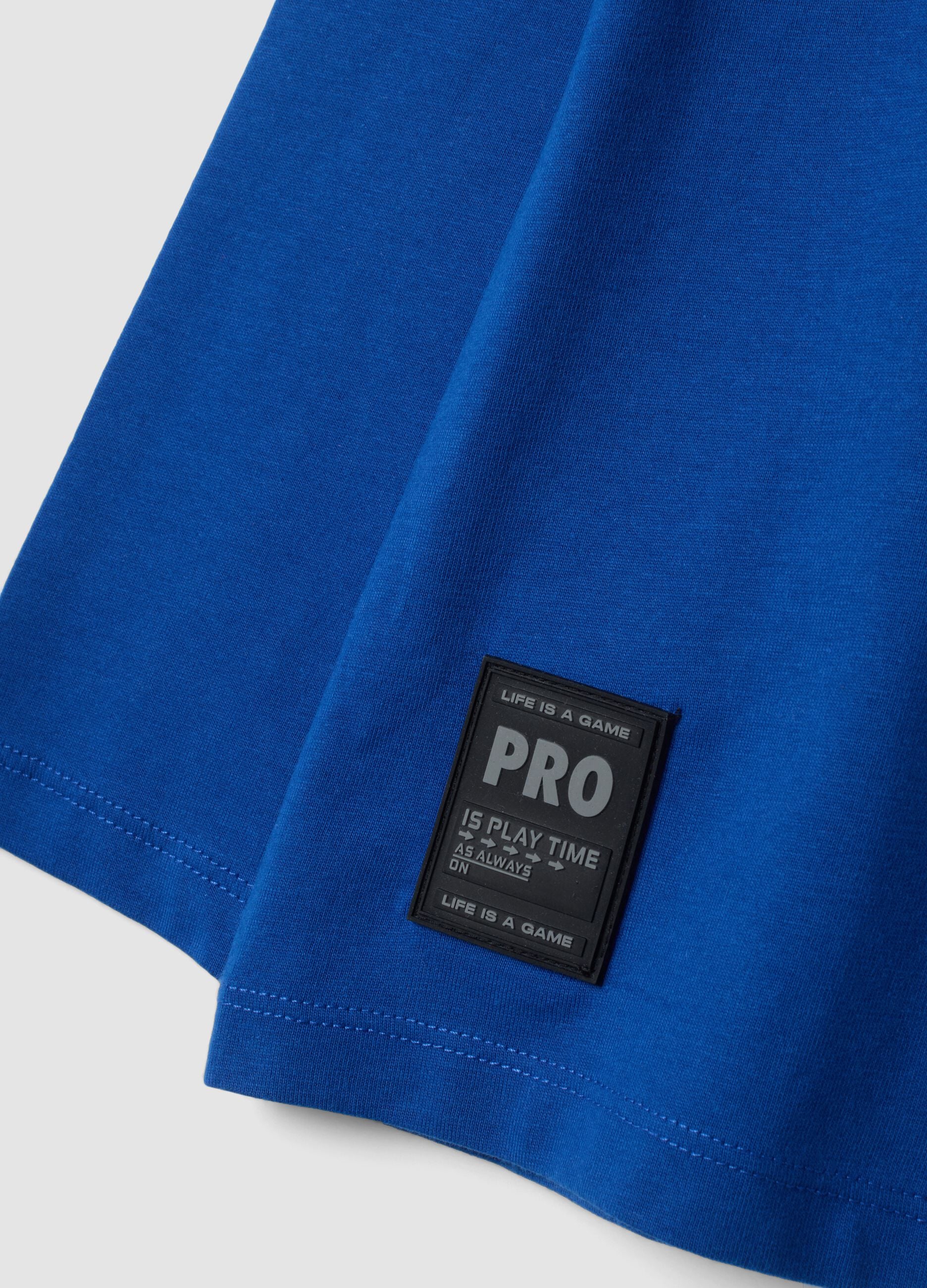 T-shirt blu in puro cotone con girocollo over fit