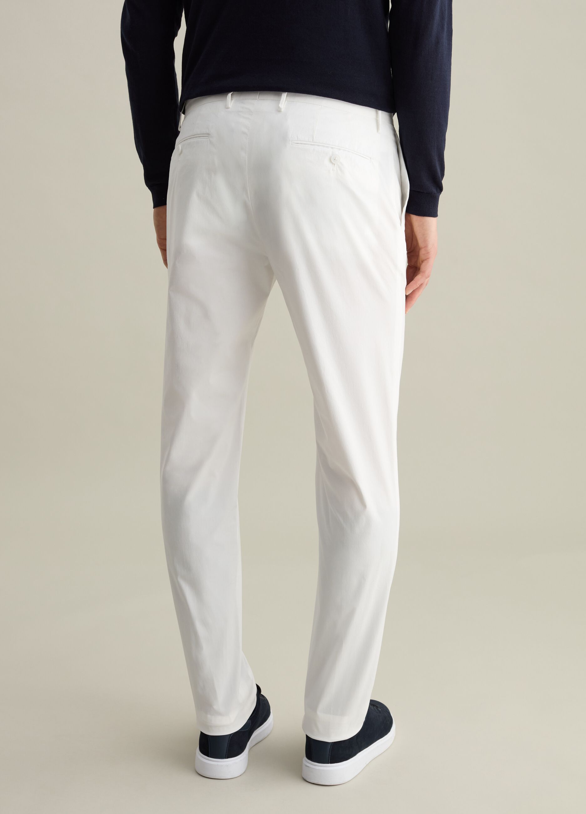 Contemporary slim-fit trousers in stretch cotton
