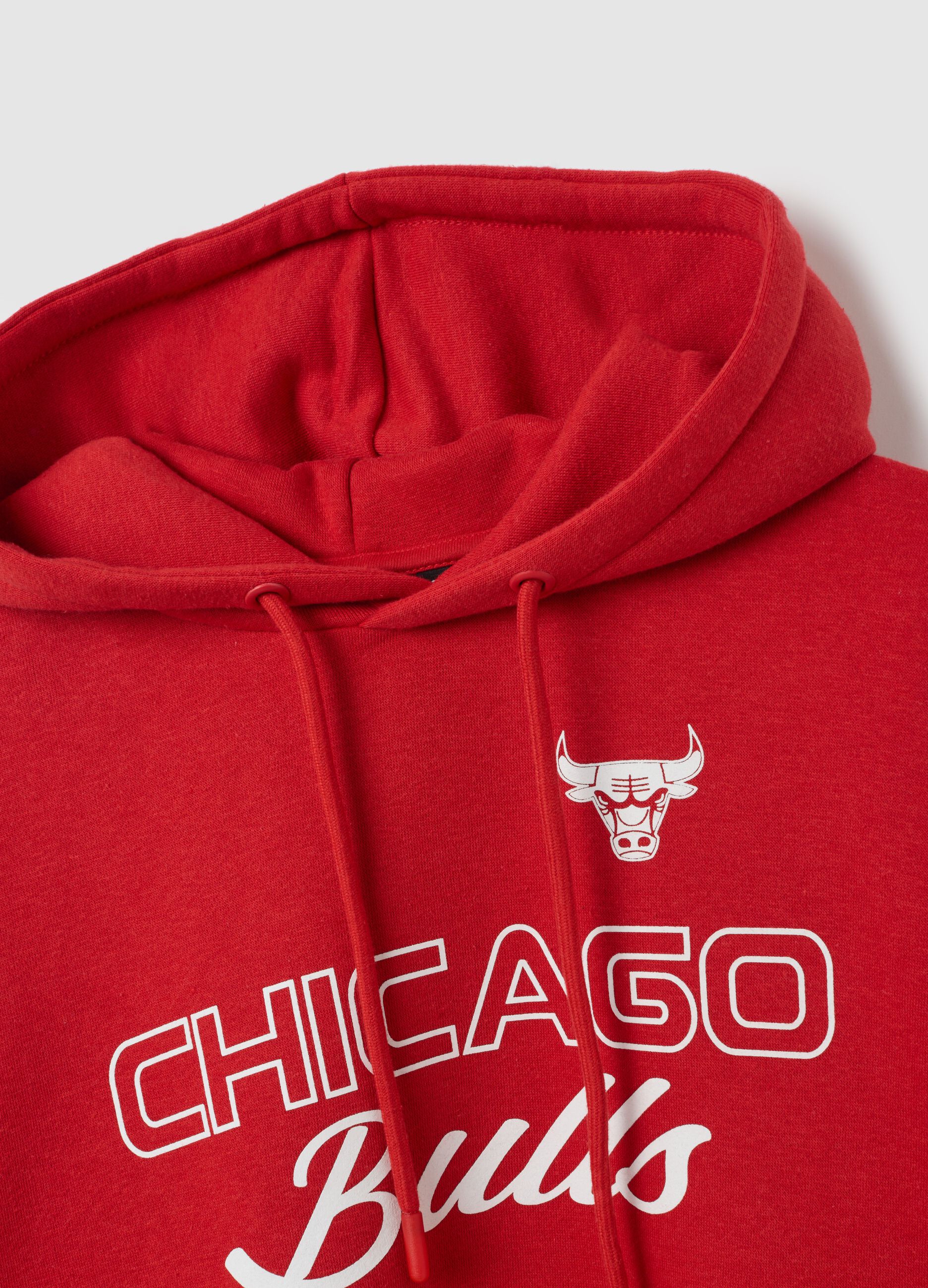 Red oversized cotton blend sweatshirt with Chicago Bulls print