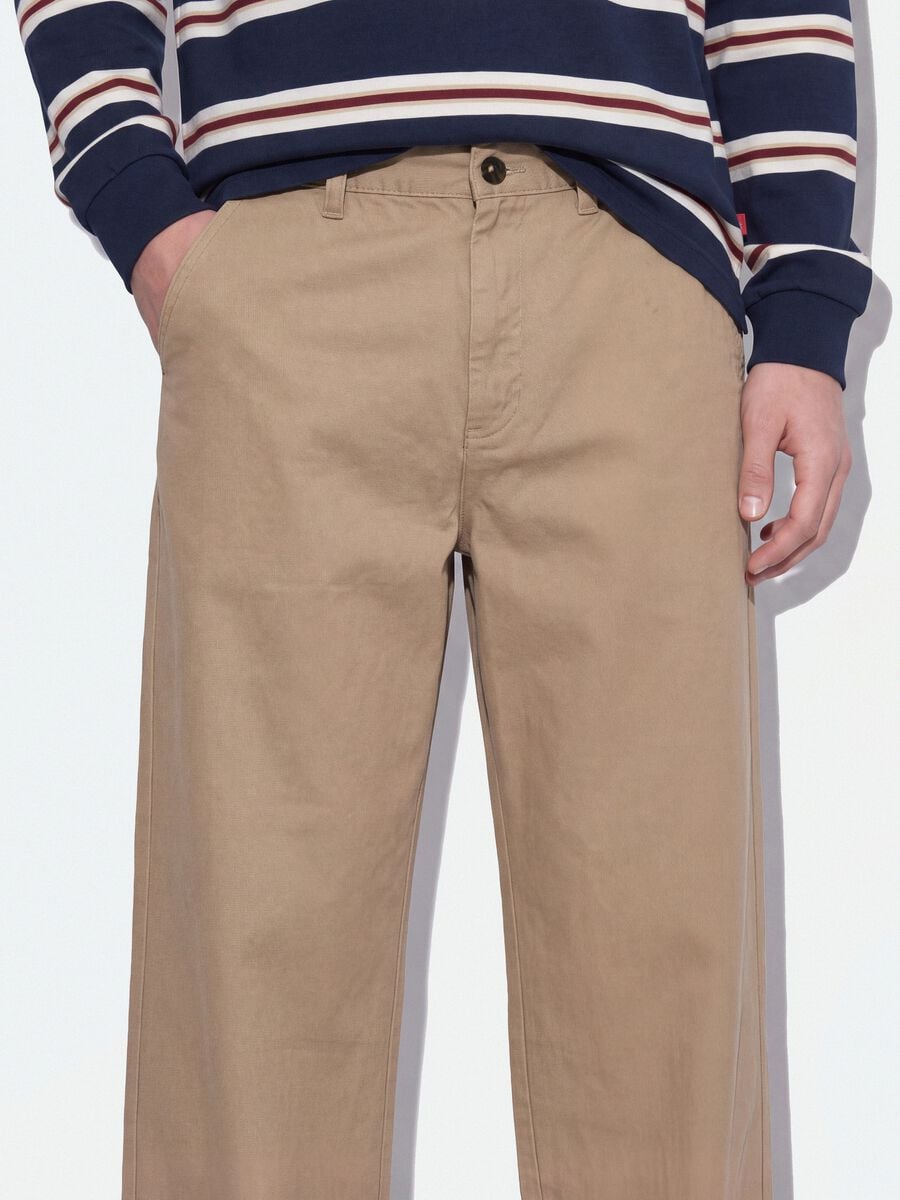 Pantaloni chino beige in puro cotone barrel fit_2