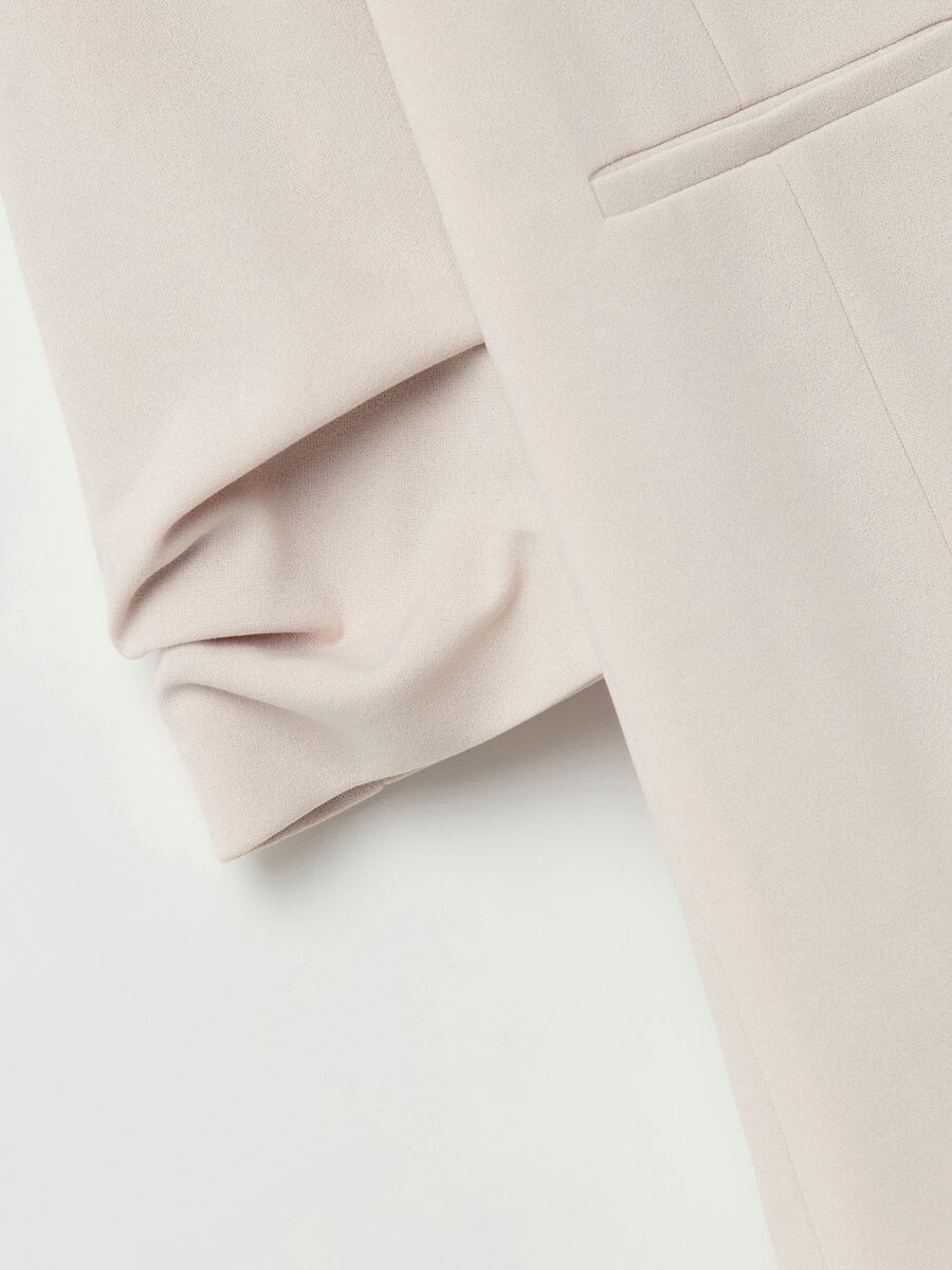 Blazer with three-quarter sleeves_5