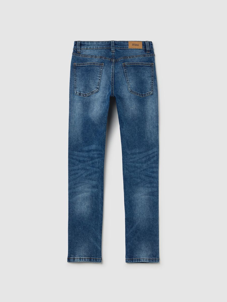 Slim-fit jeans with five pockets_4