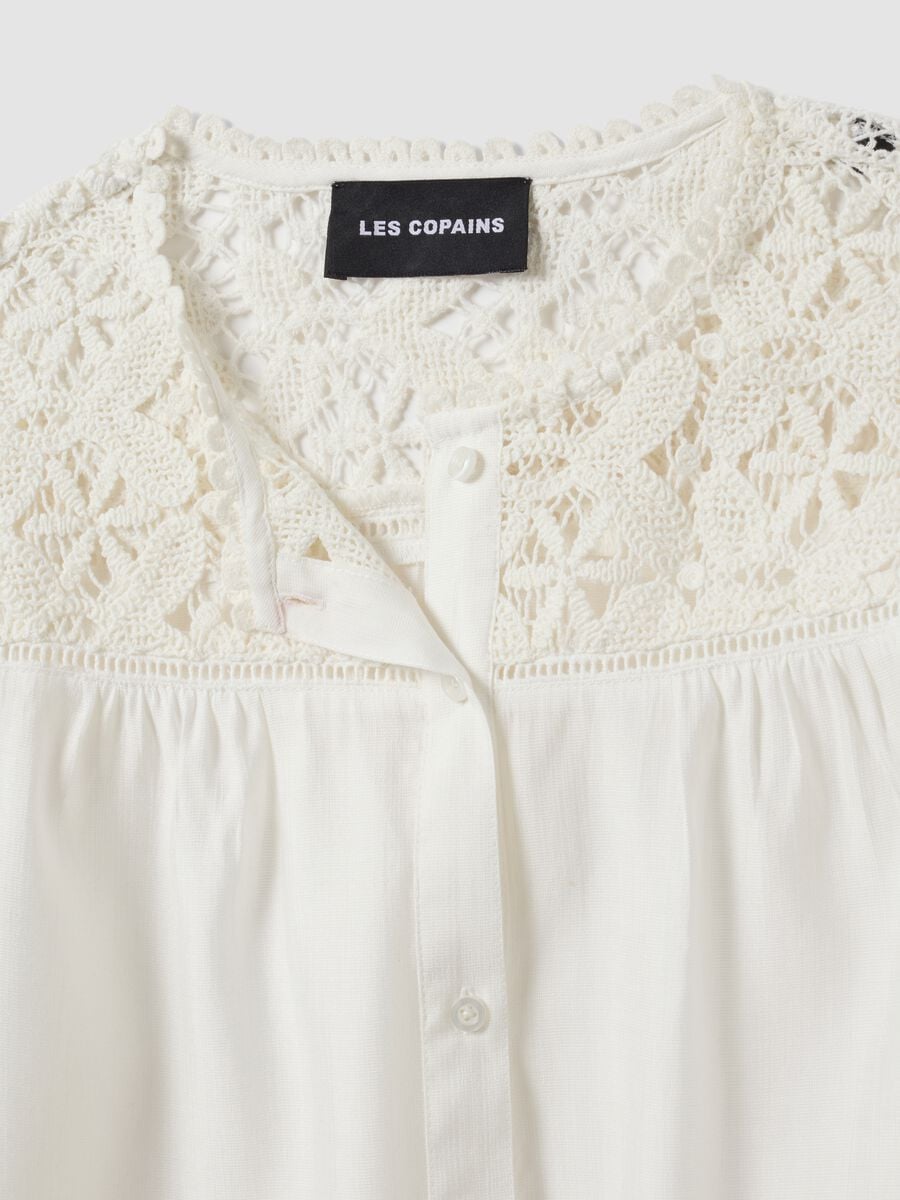 Camicia bianca regular fit in misto viscosa con inserti pizzo_5