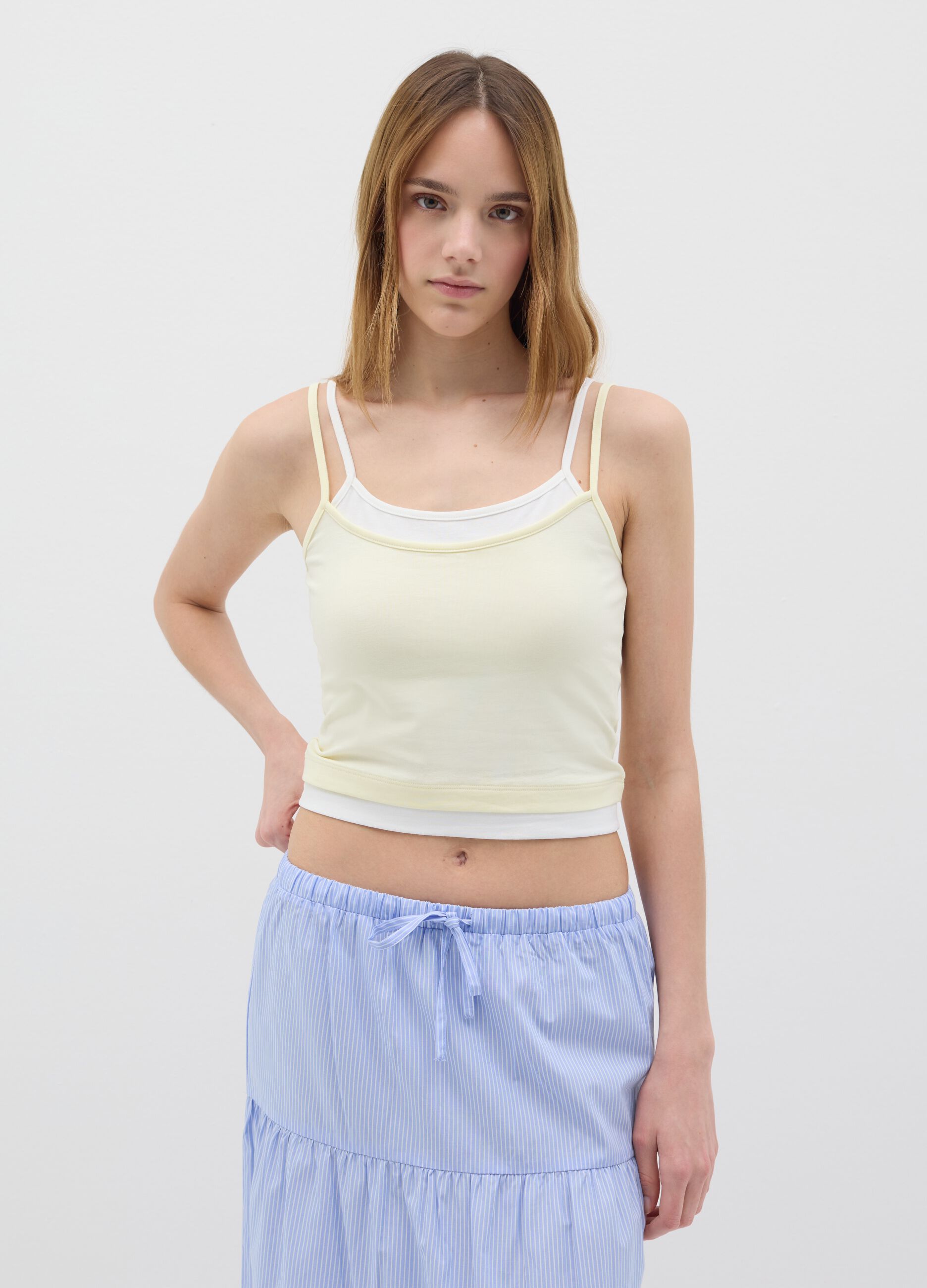 Tank top da donna in cotone elasticizzato giallo con bretelle sottili