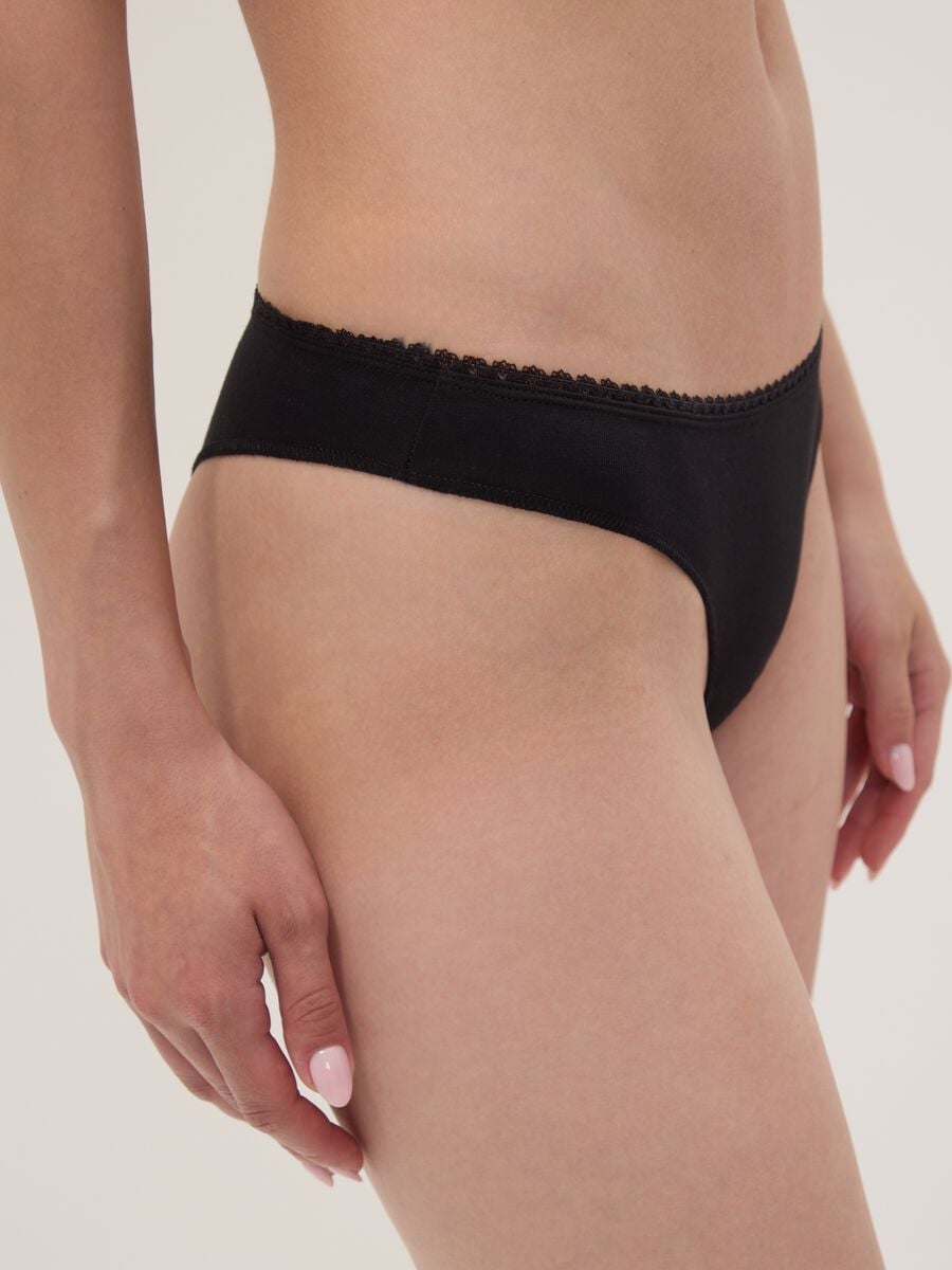 Tripack di slip brasiliane nere in cotone organico elasticizzato_3