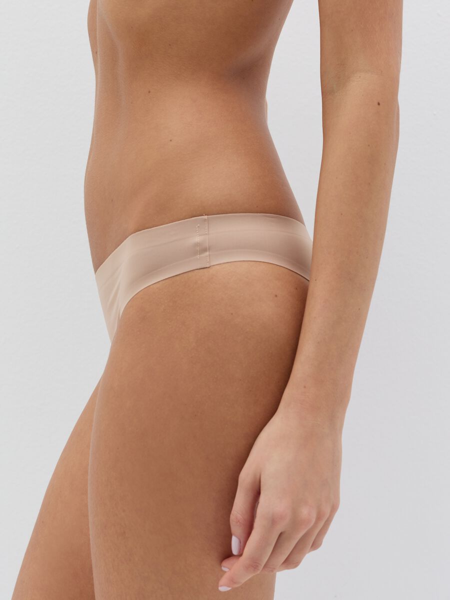 Two-pack Brazilian-cut briefs in seamless microfibre_3