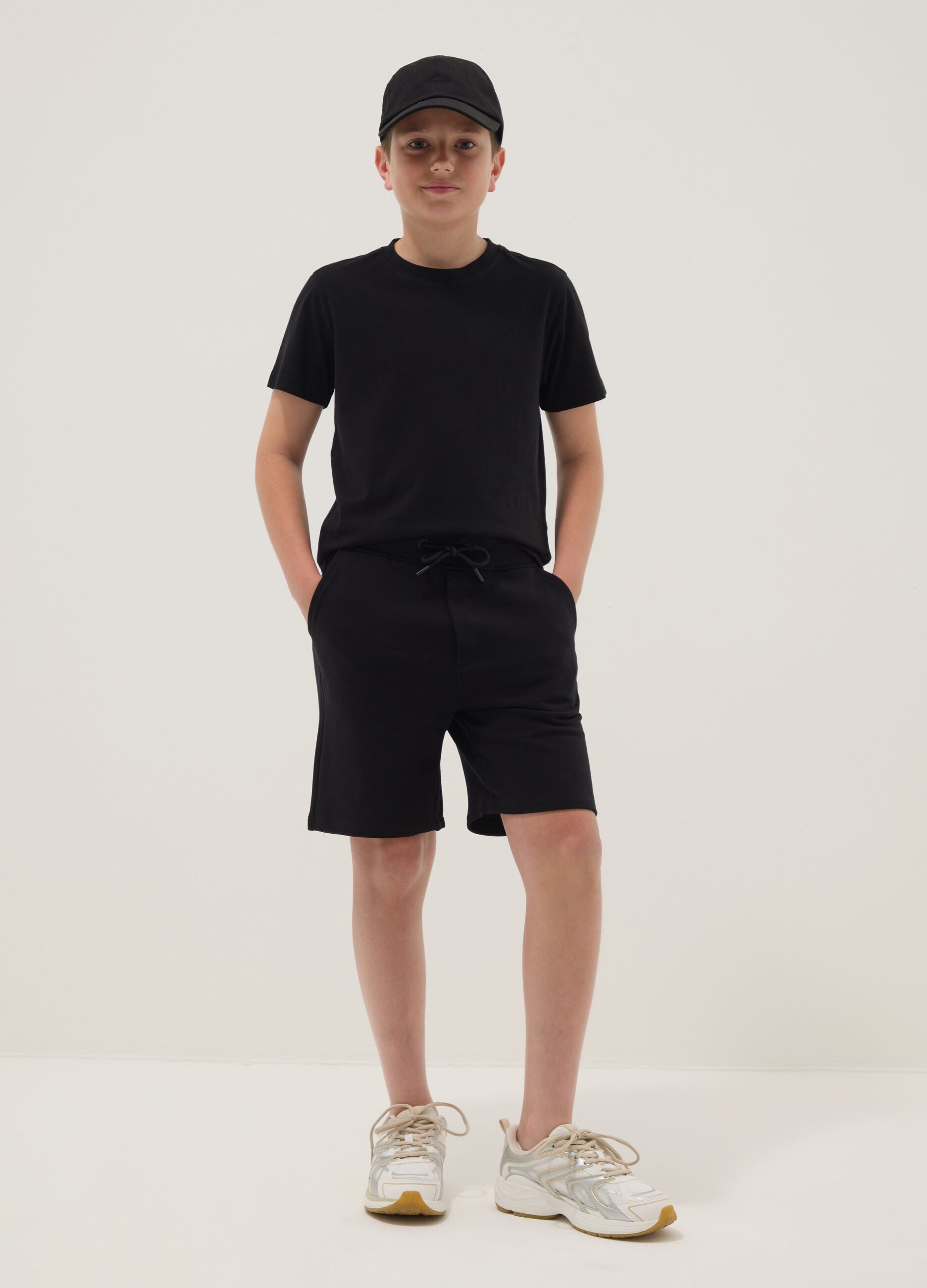 Boys&rsquo; black pure cotton shorts, relaxed fit