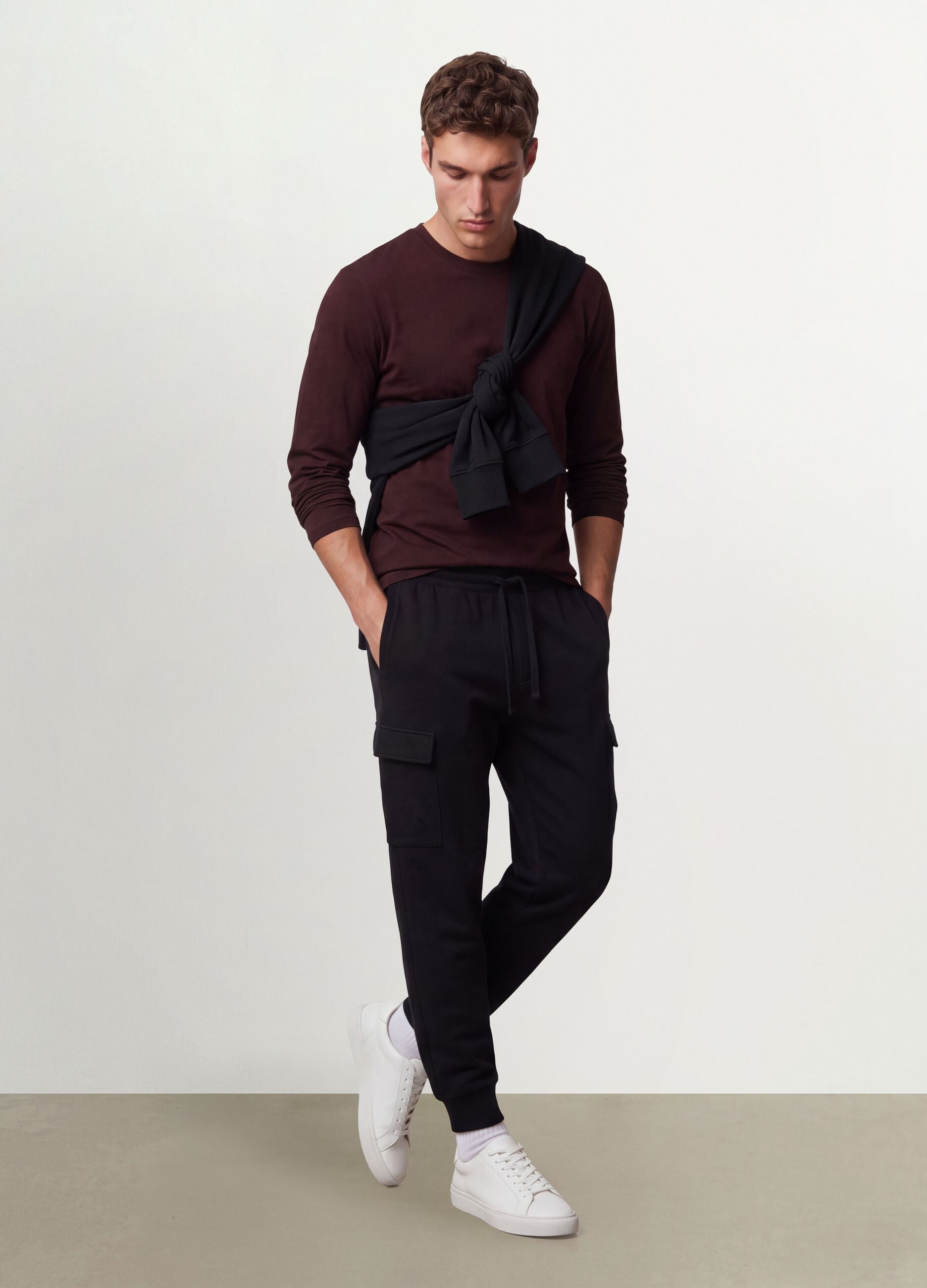 Brown long-sleeve T-shirt in pure organic cotton with crew neck
