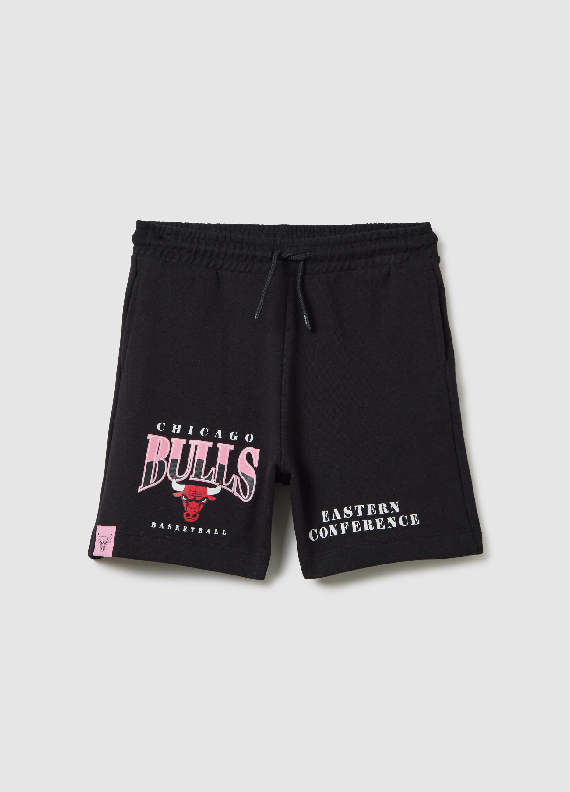 Black NBA Chicago Bulls Bermuda joggers with drawstring