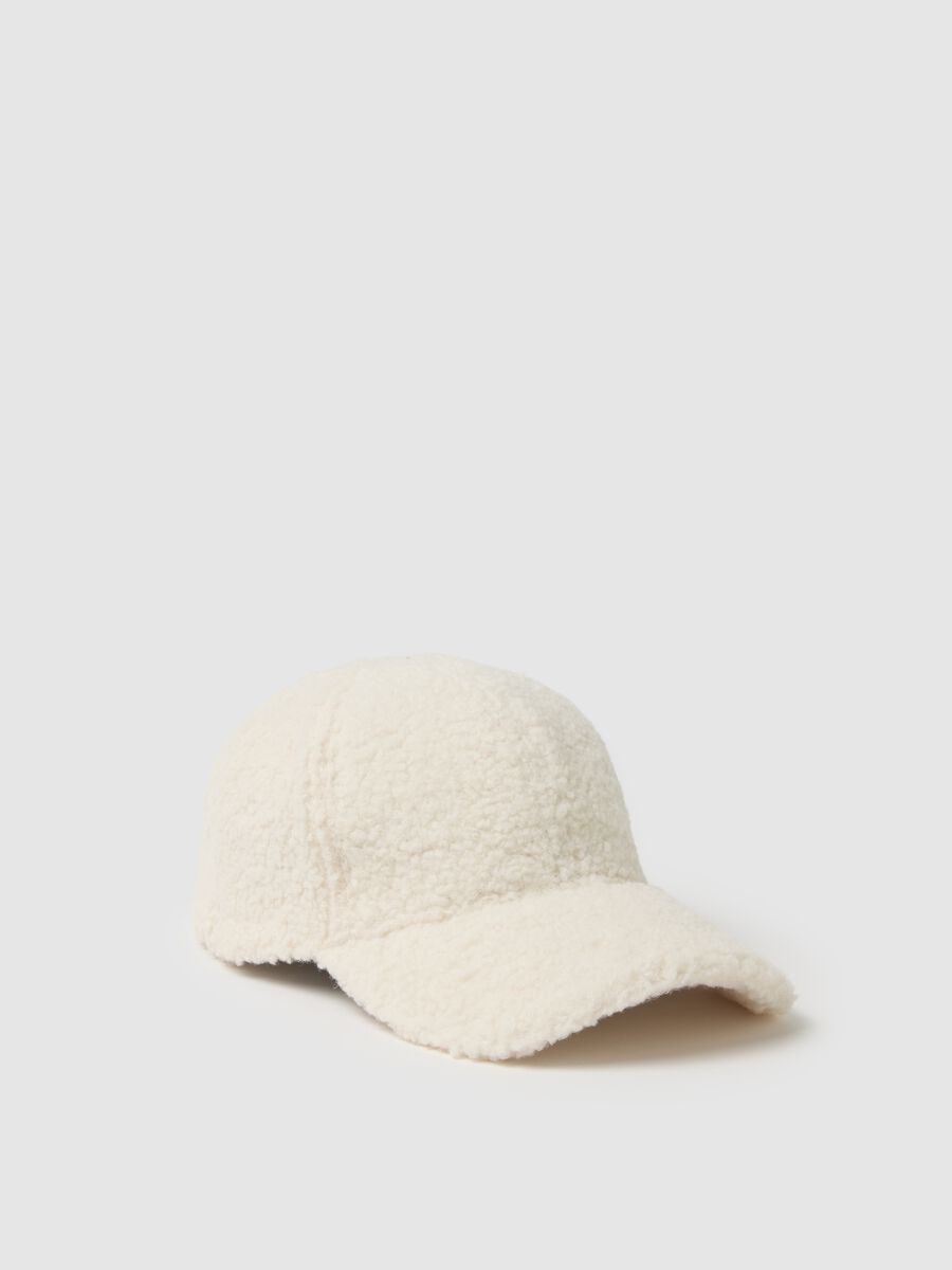 White Fleece Hat_0