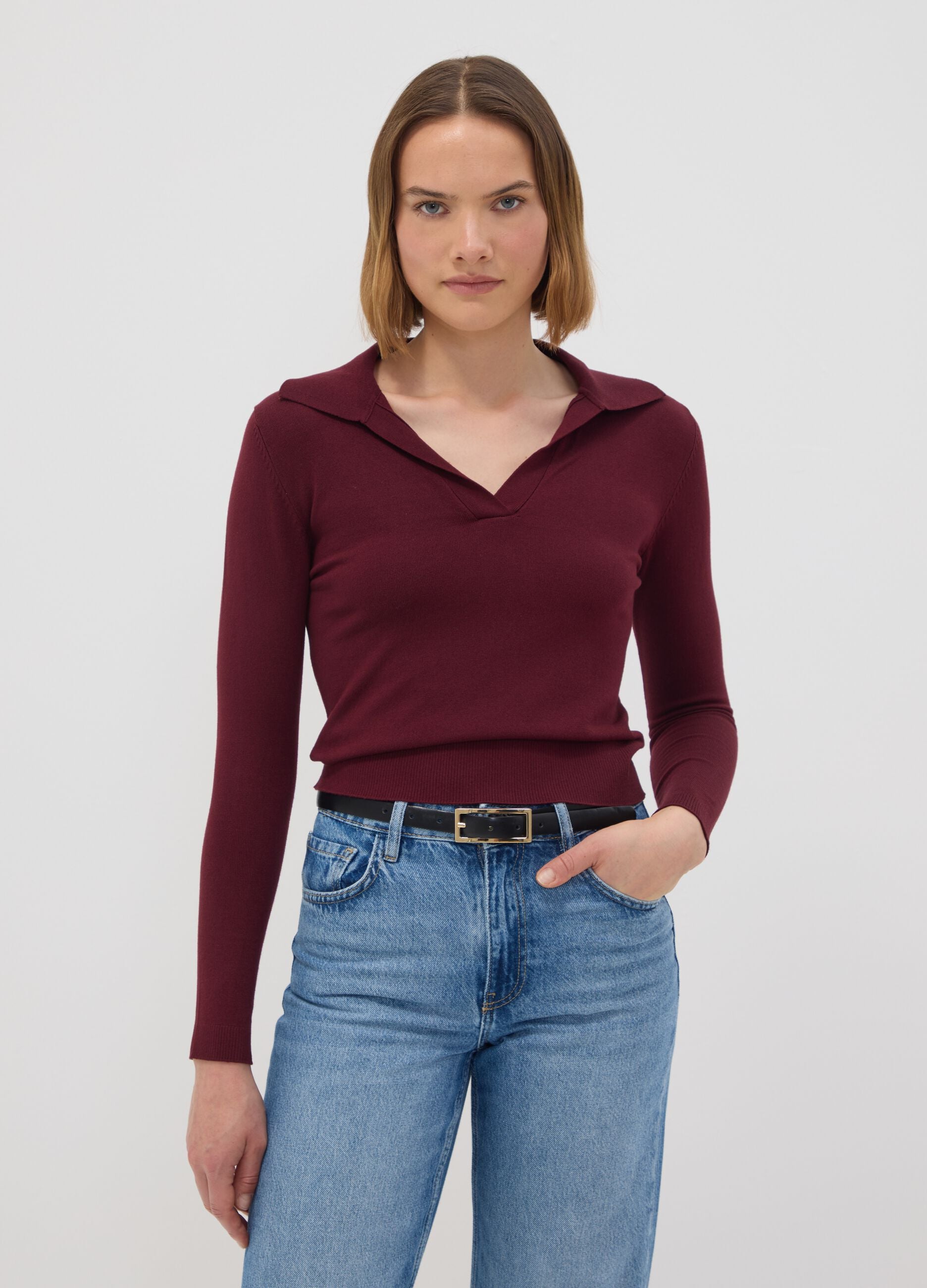 Maglia rossa in misto viscosa con colletto polo regular fit