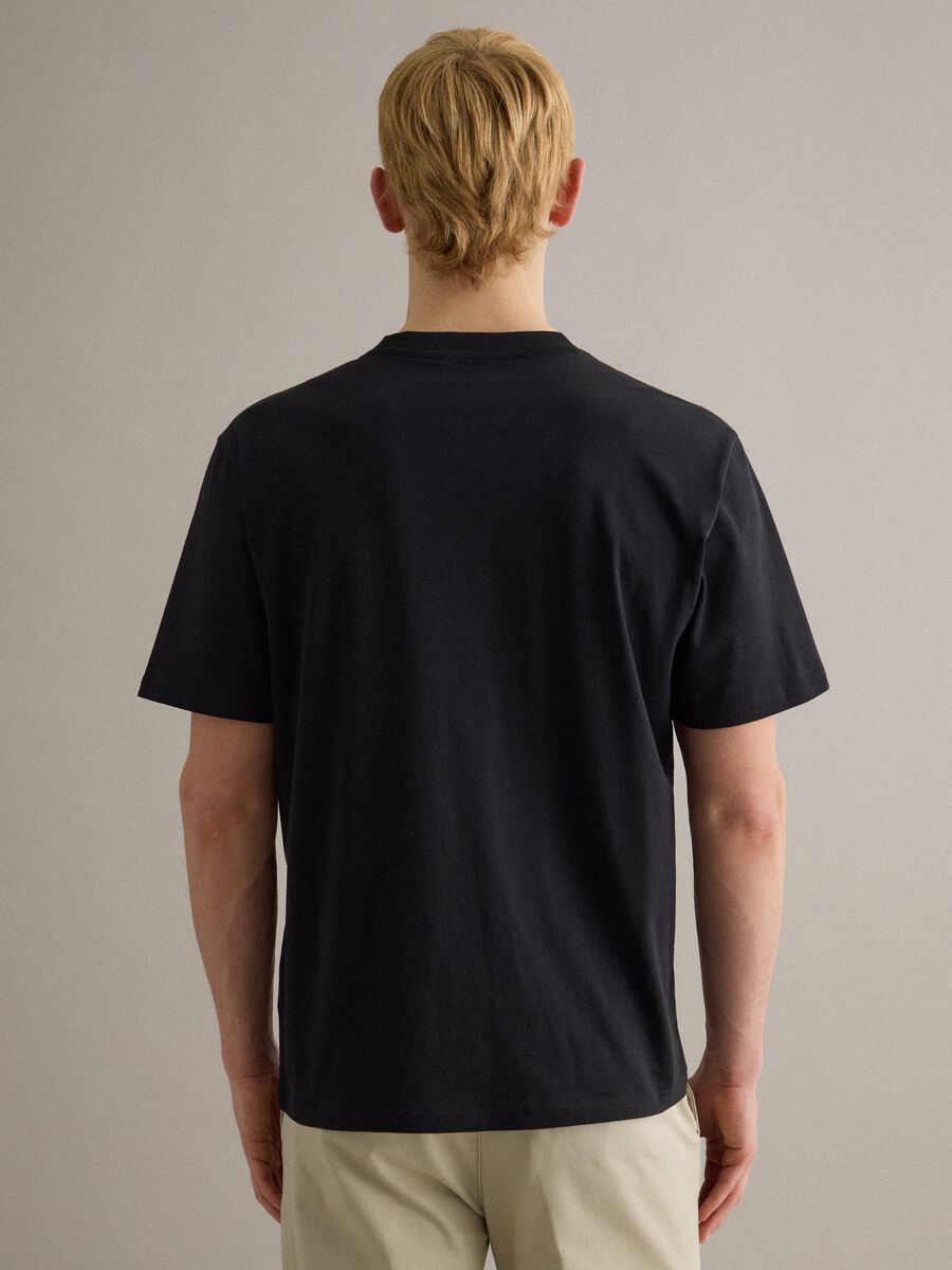 T-shirt girocollo in puro cotone nero relaxed fit_3