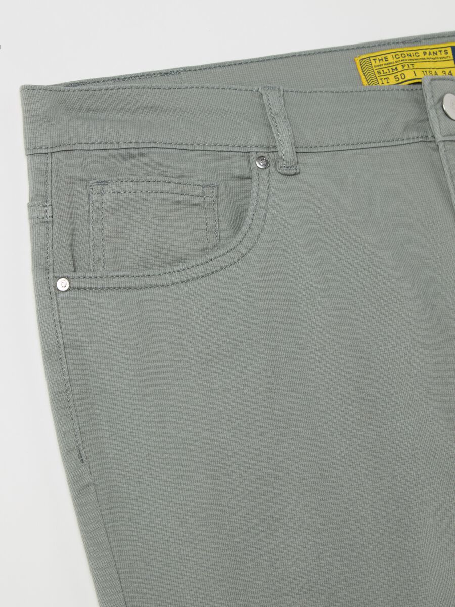 Slim-fit trousers with five pockets_5
