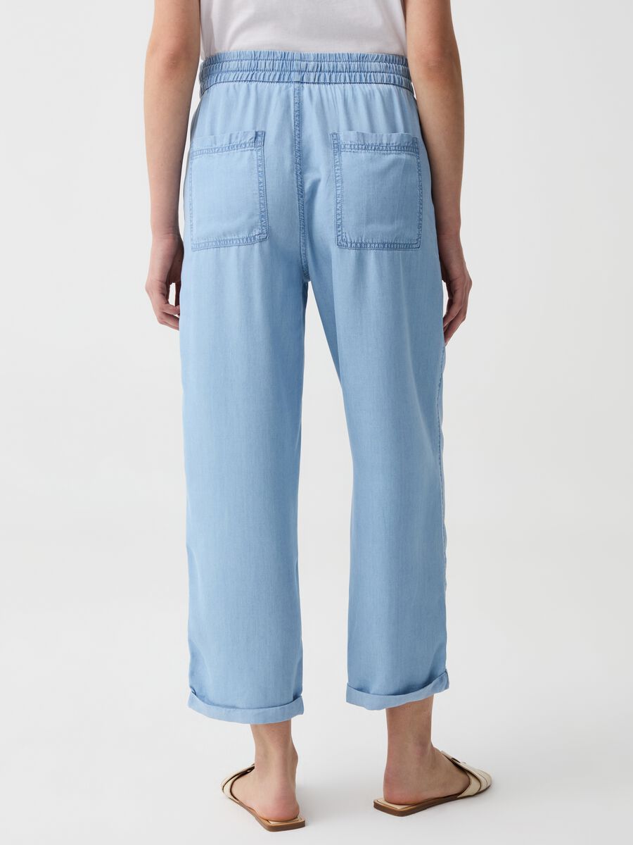 Wide-leg denim-effect joggers with turn-ups_2