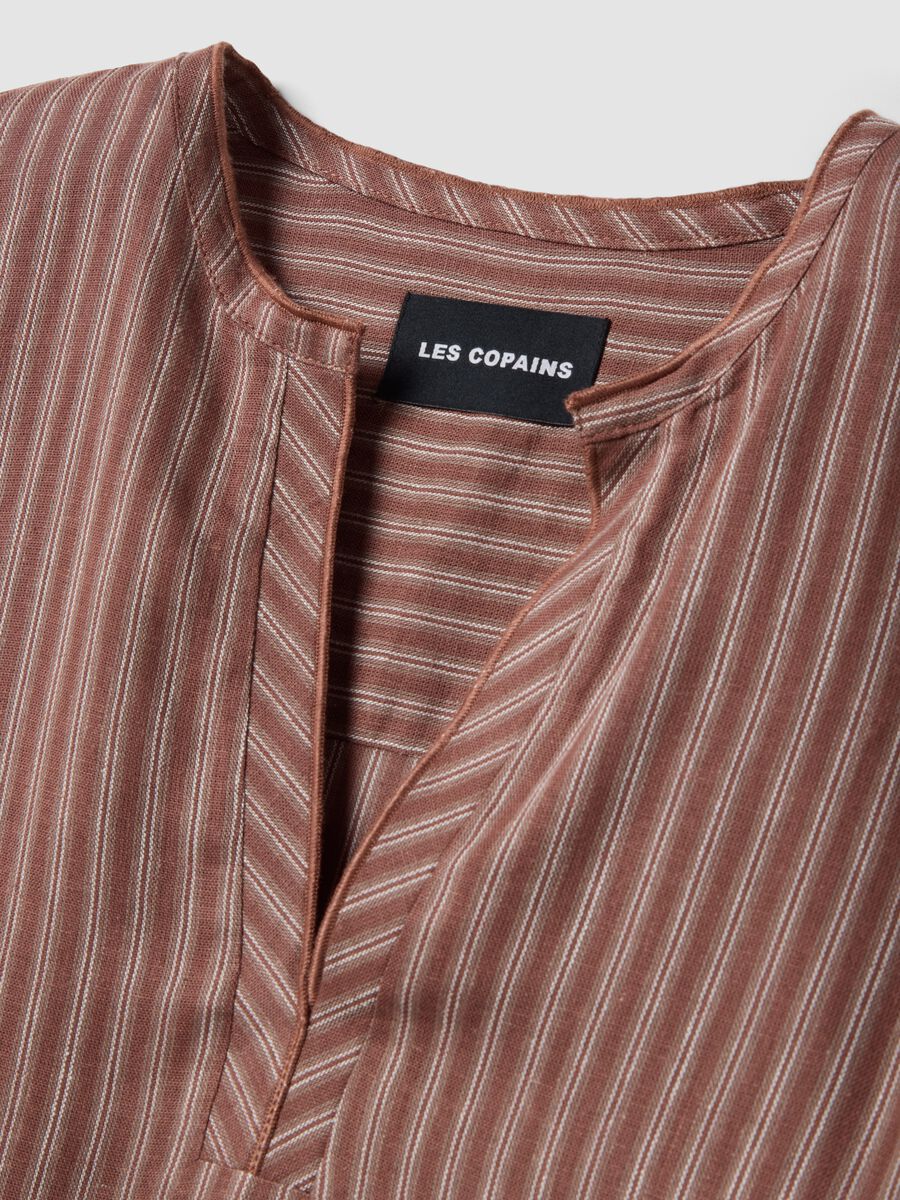 Camicia in misto lino a righe multicolor regular fit con collo coreano_5