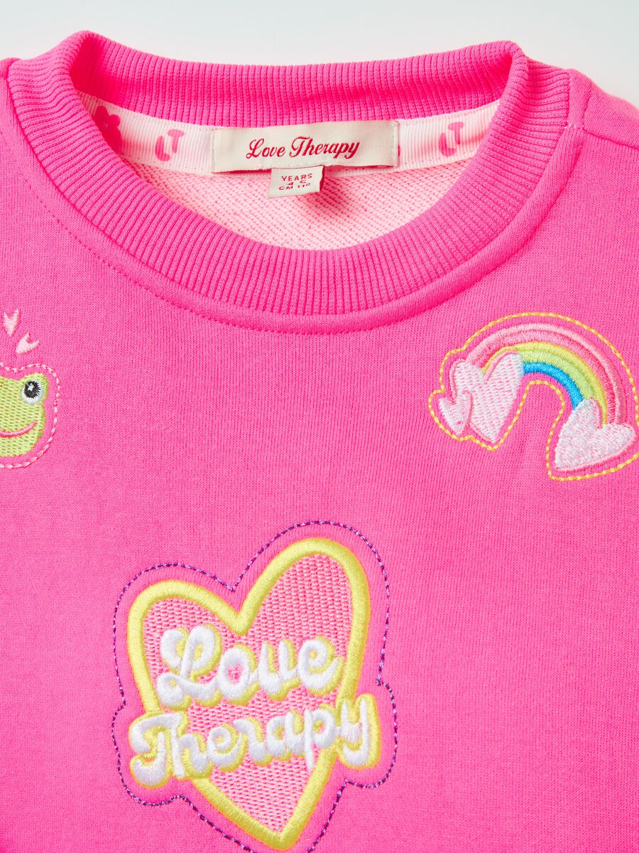 Sweatshirt with round neck, print and embroidery_3