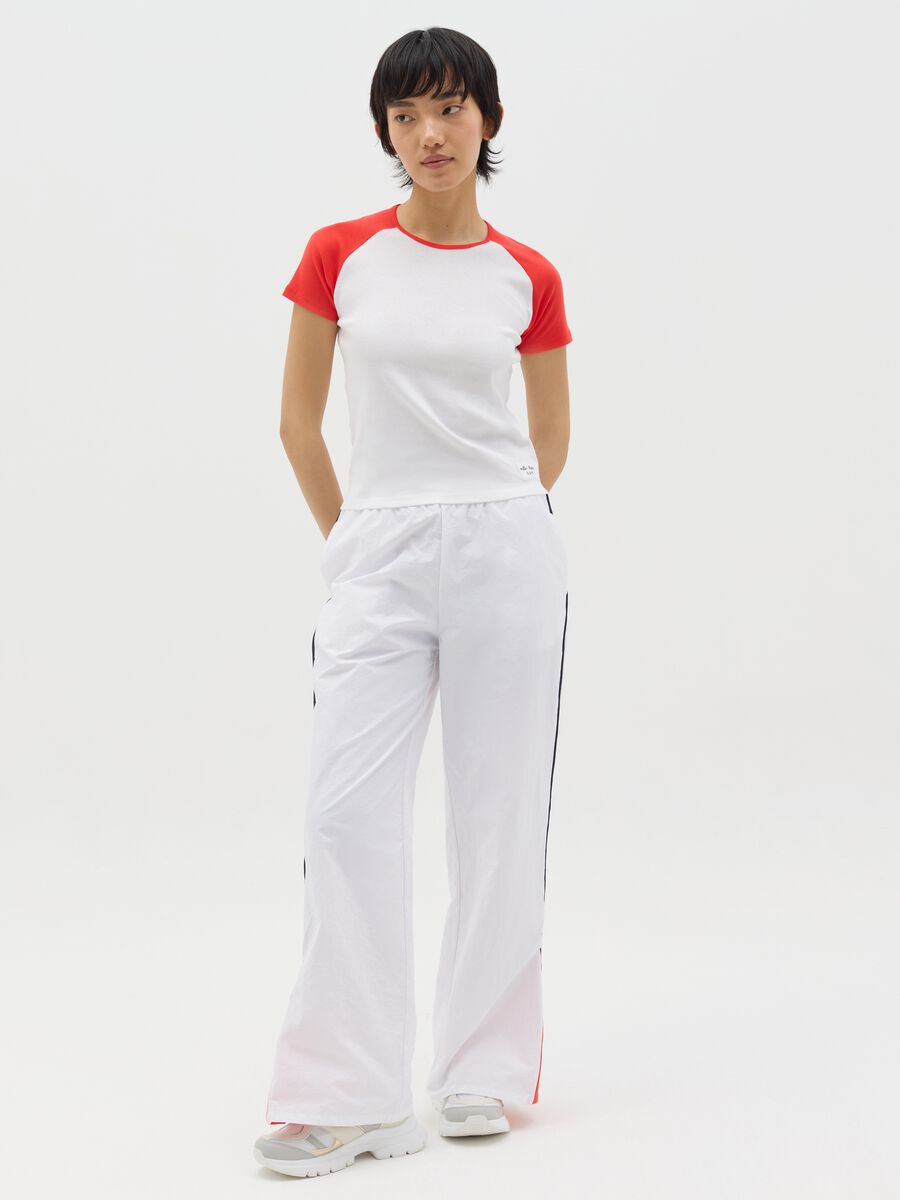 White T-shirt with red raglan sleeves_1