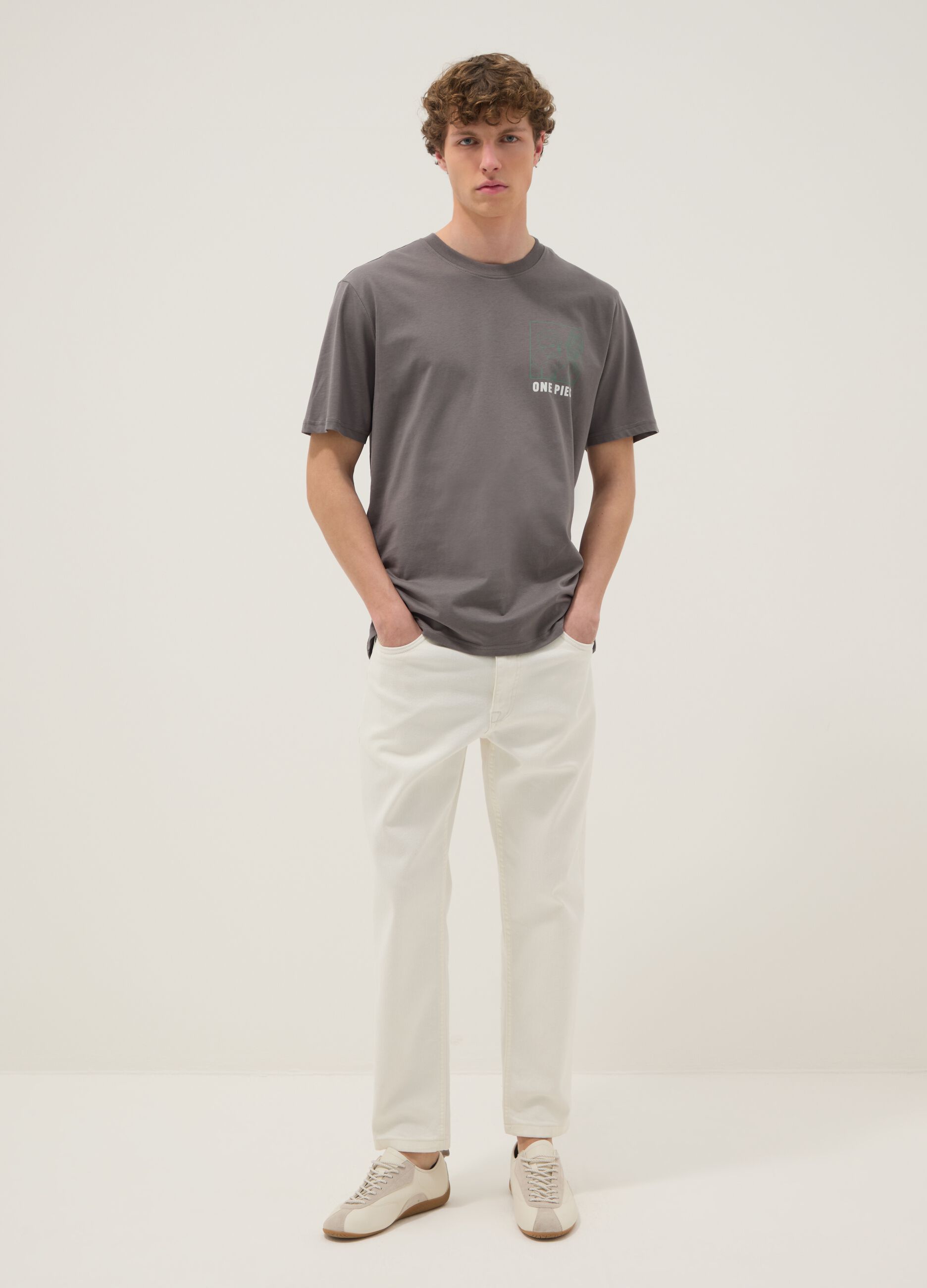 T-shirt grigia con stampa One Piece in puro cotone relaxed fit