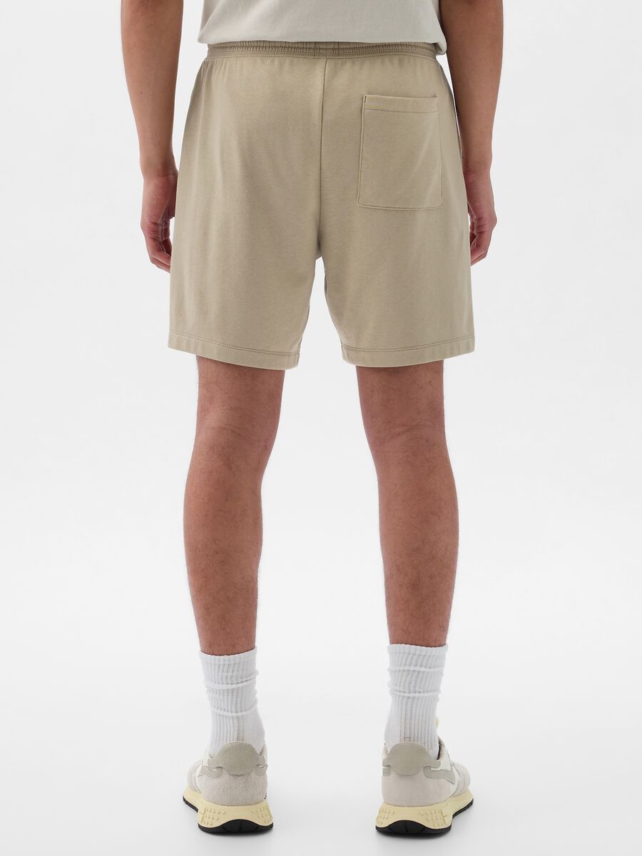 Jogger shorts in fleece with maxi logo print_2