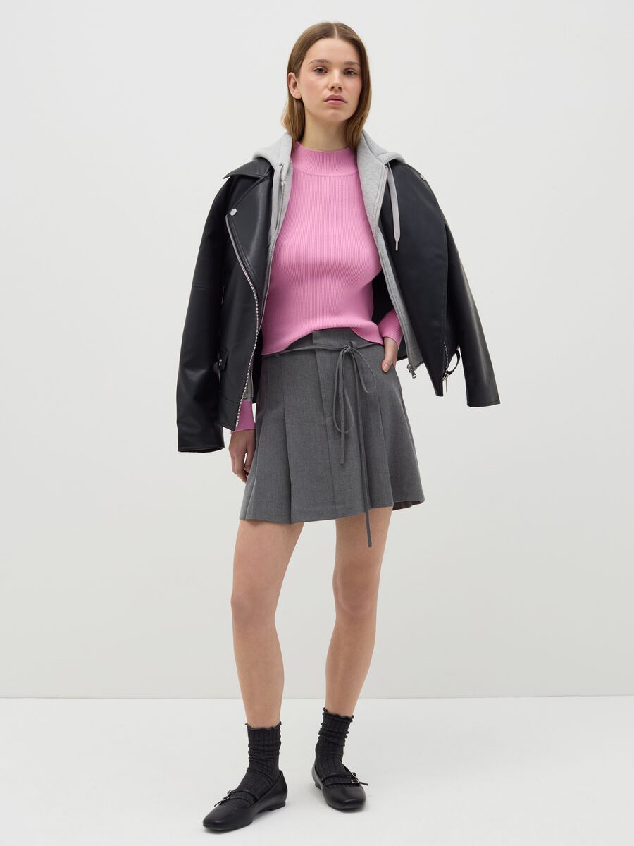 Top with ribbed mock neck_1