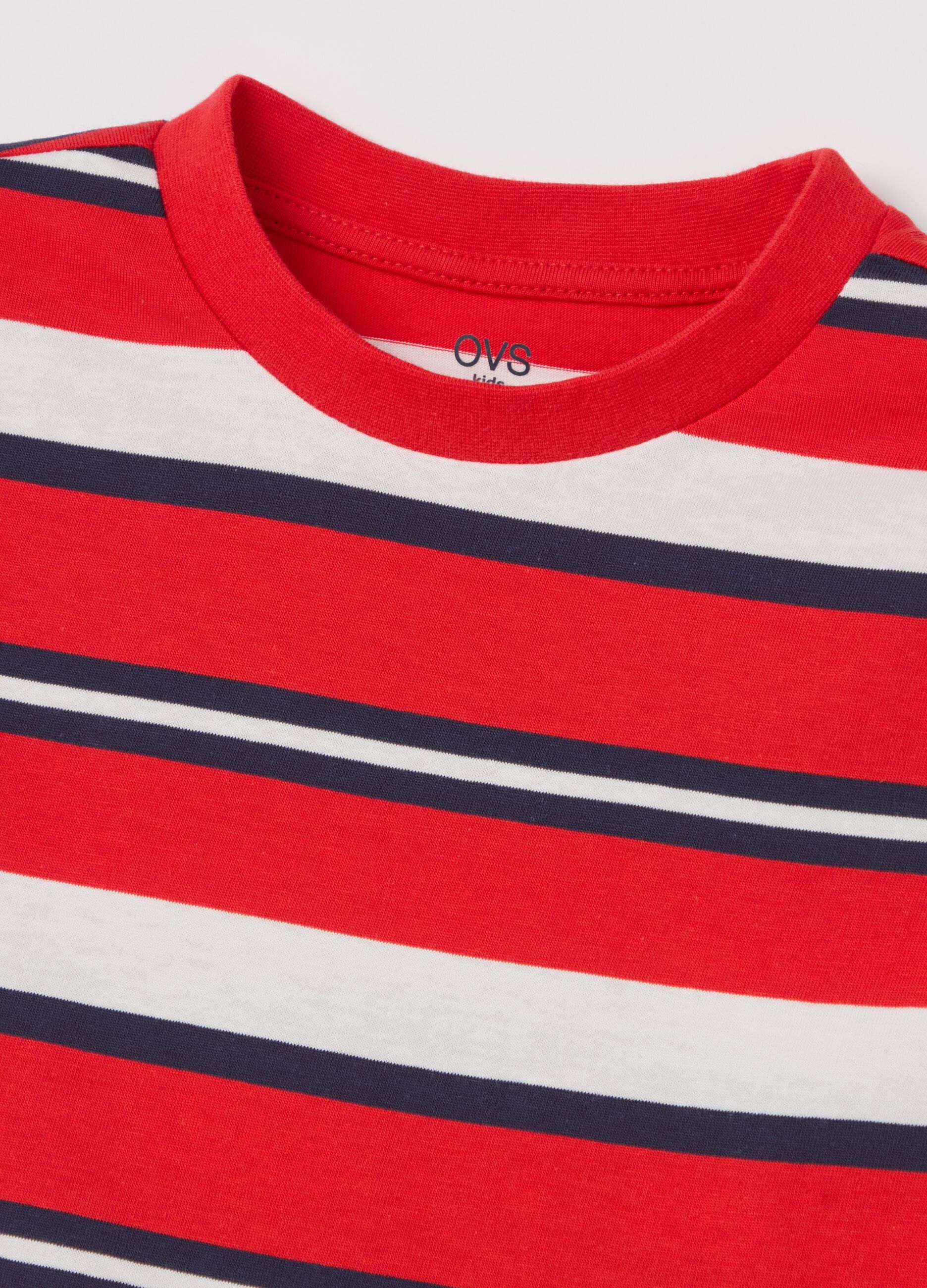 T-shirt a maniche lunghe in cotone a righe 