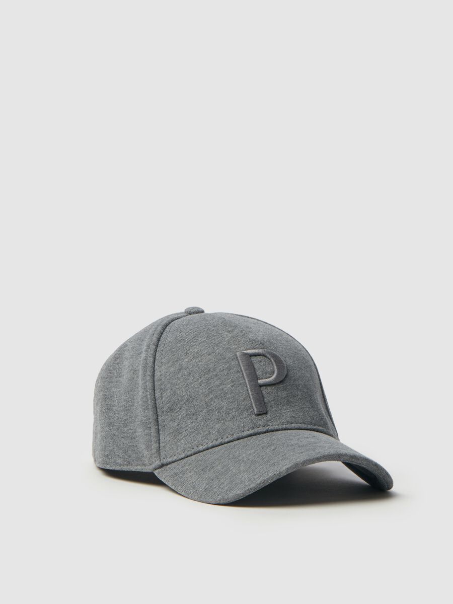 Baseball cap with logo embroidery_1
