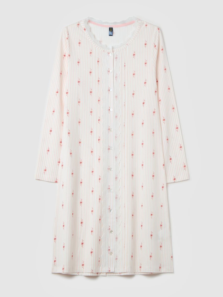 Striped nightdress with small flowers_4